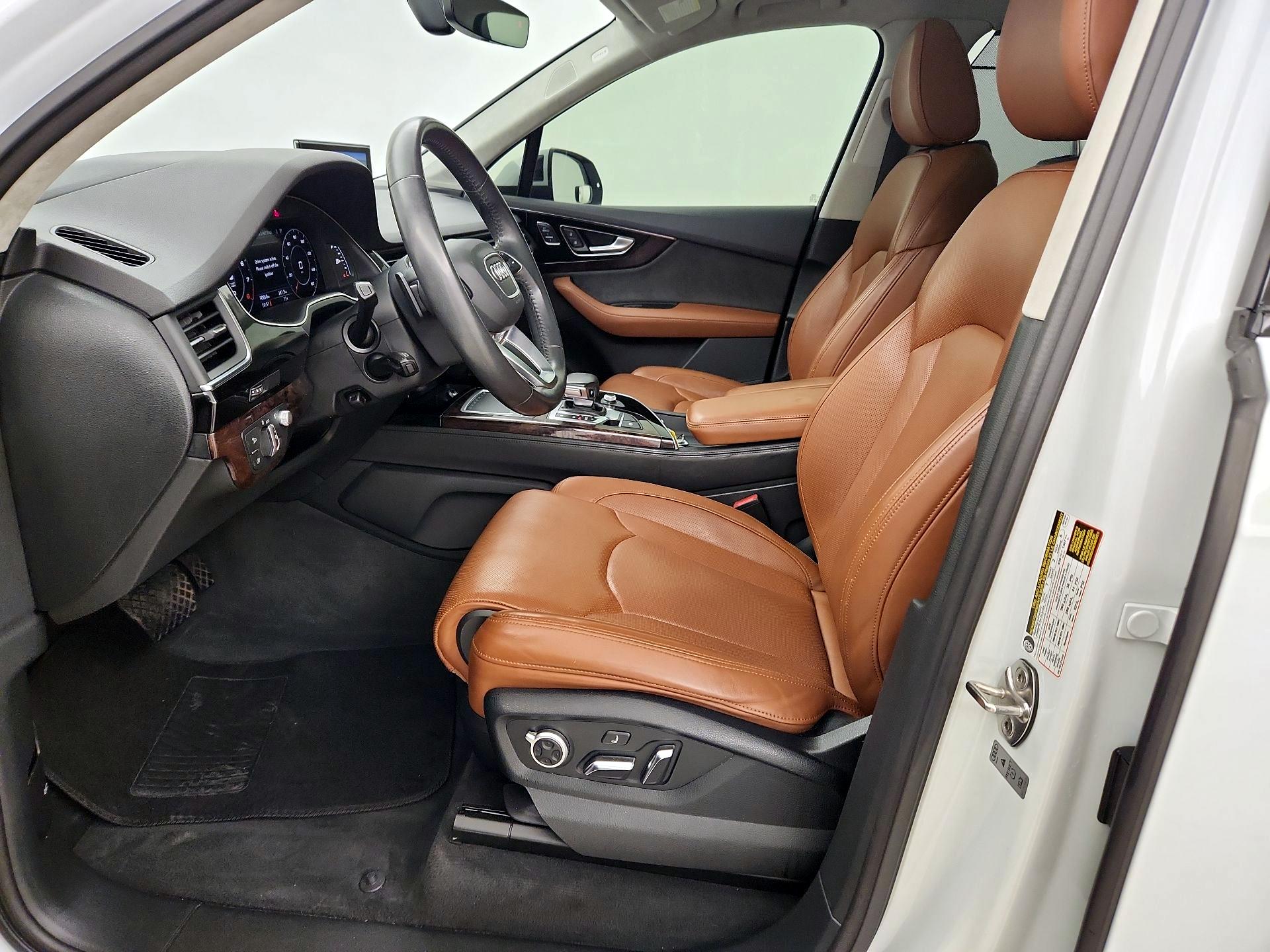 Thumbnail: 2019 Audi Q7 - 9