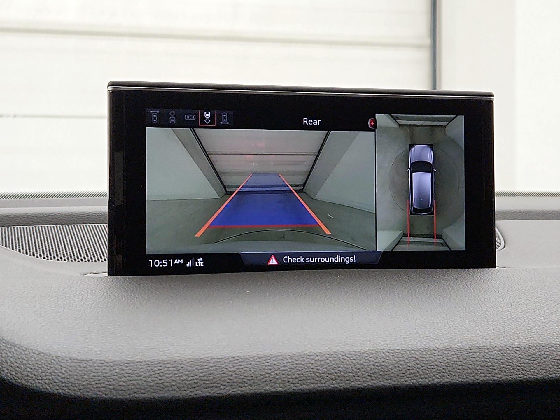 Thumbnail: 2019 Audi Q7 - 13