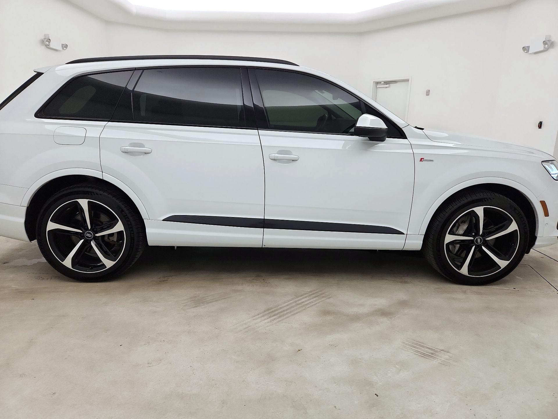 Thumbnail: 2019 Audi Q7 - 4