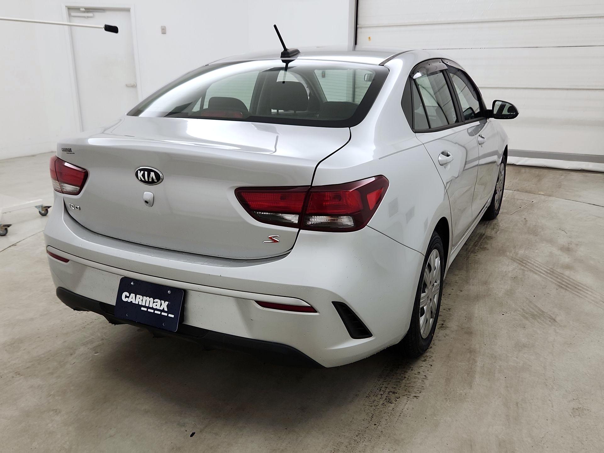 Thumbnail: 2021 Kia Rio - 5