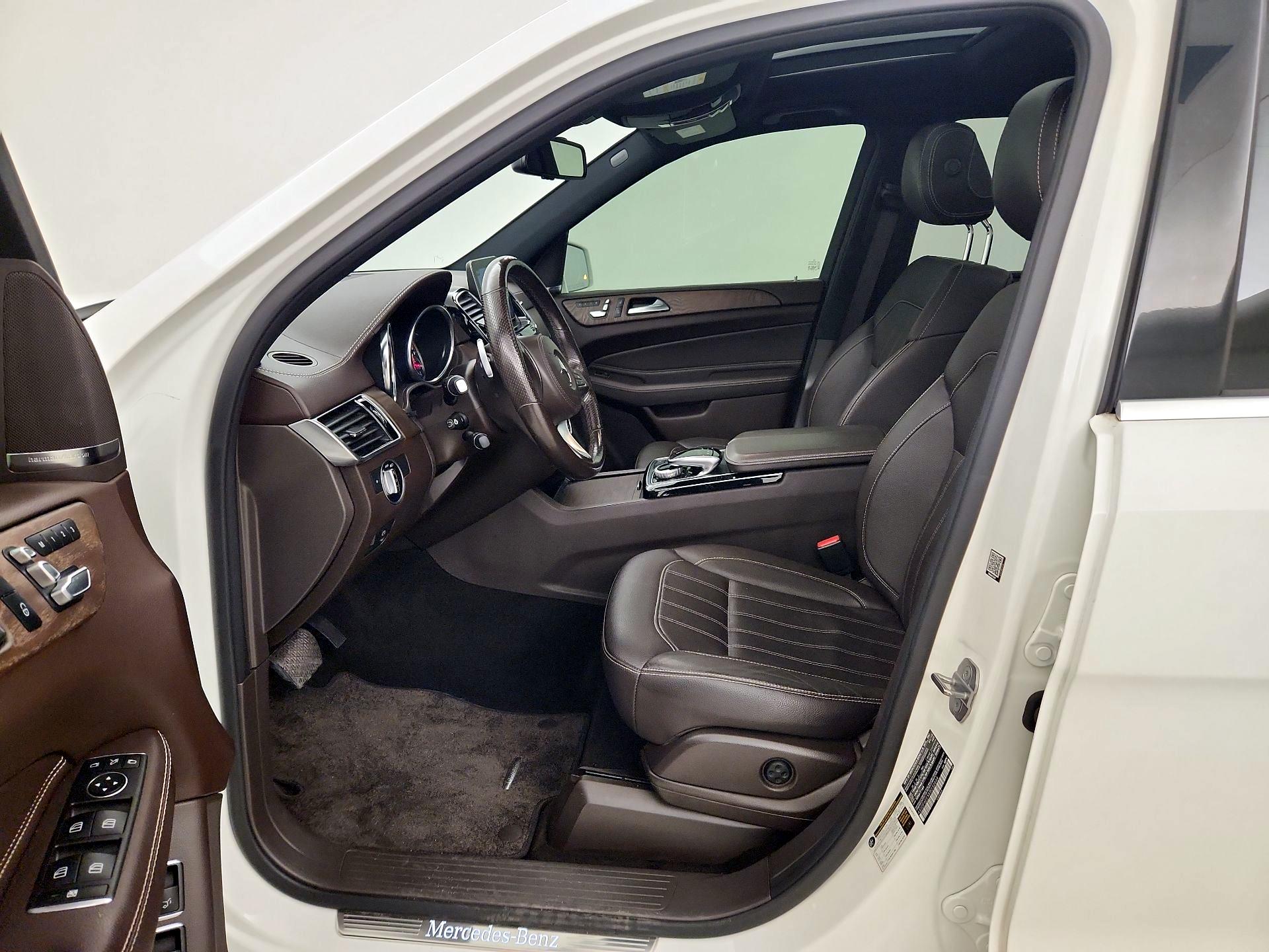 Thumbnail: 2019 Mercedes-Benz GLS - 11