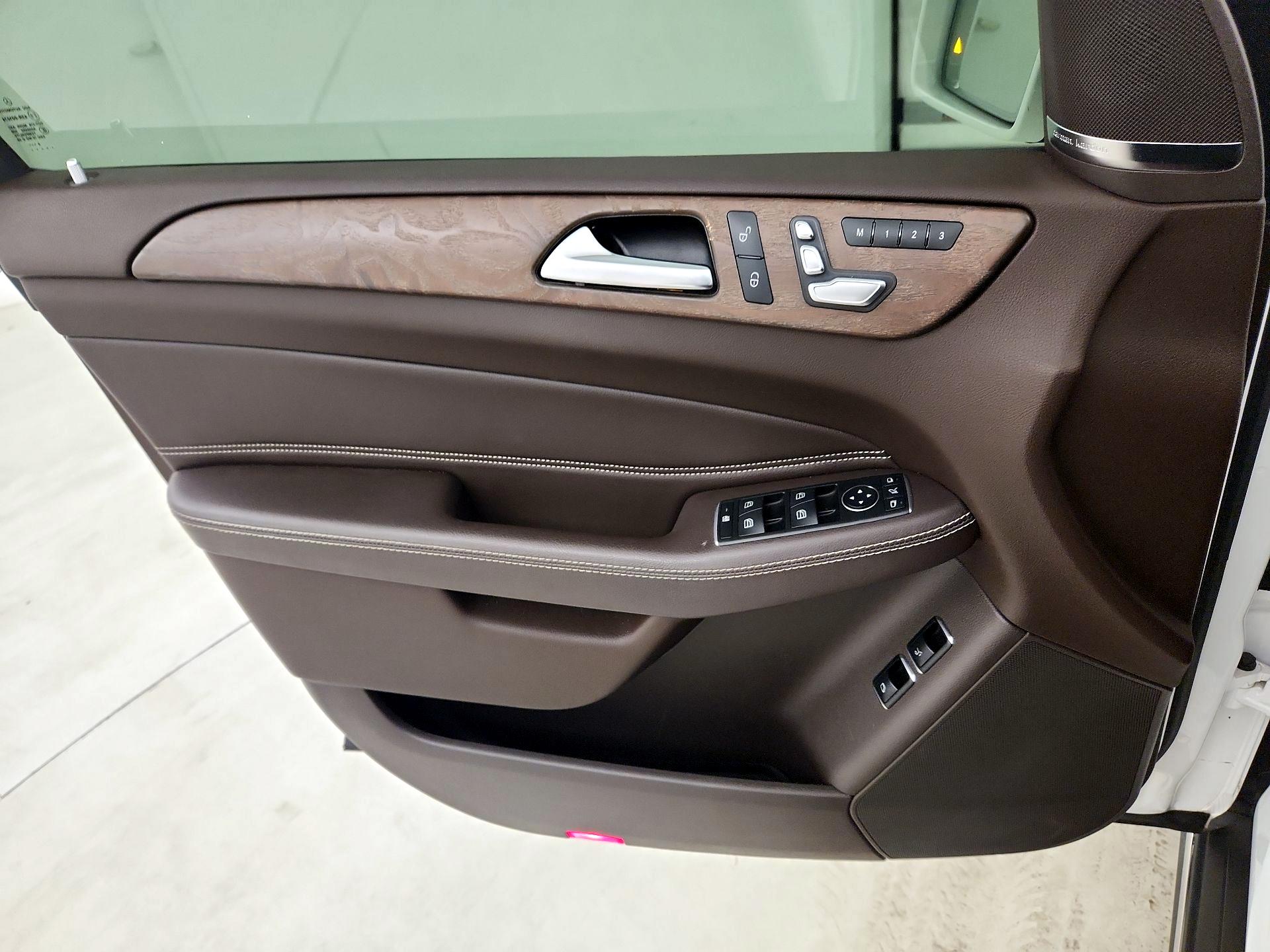 Thumbnail: 2019 Mercedes-Benz GLS - 12