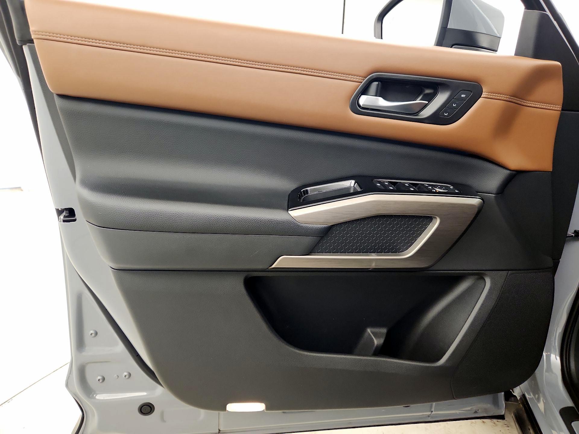 Thumbnail: 2022 Nissan Pathfinder - 12