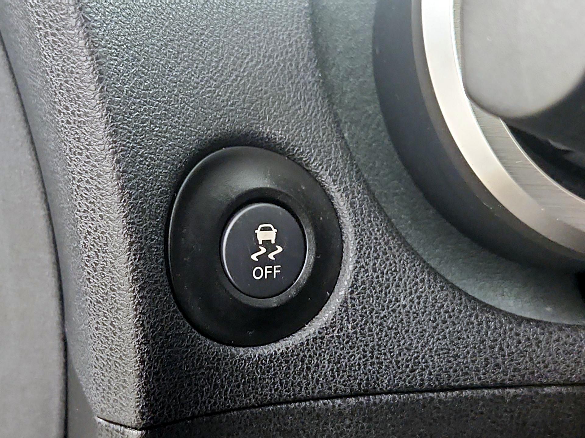 Thumbnail: 2015 Nissan Z - 11