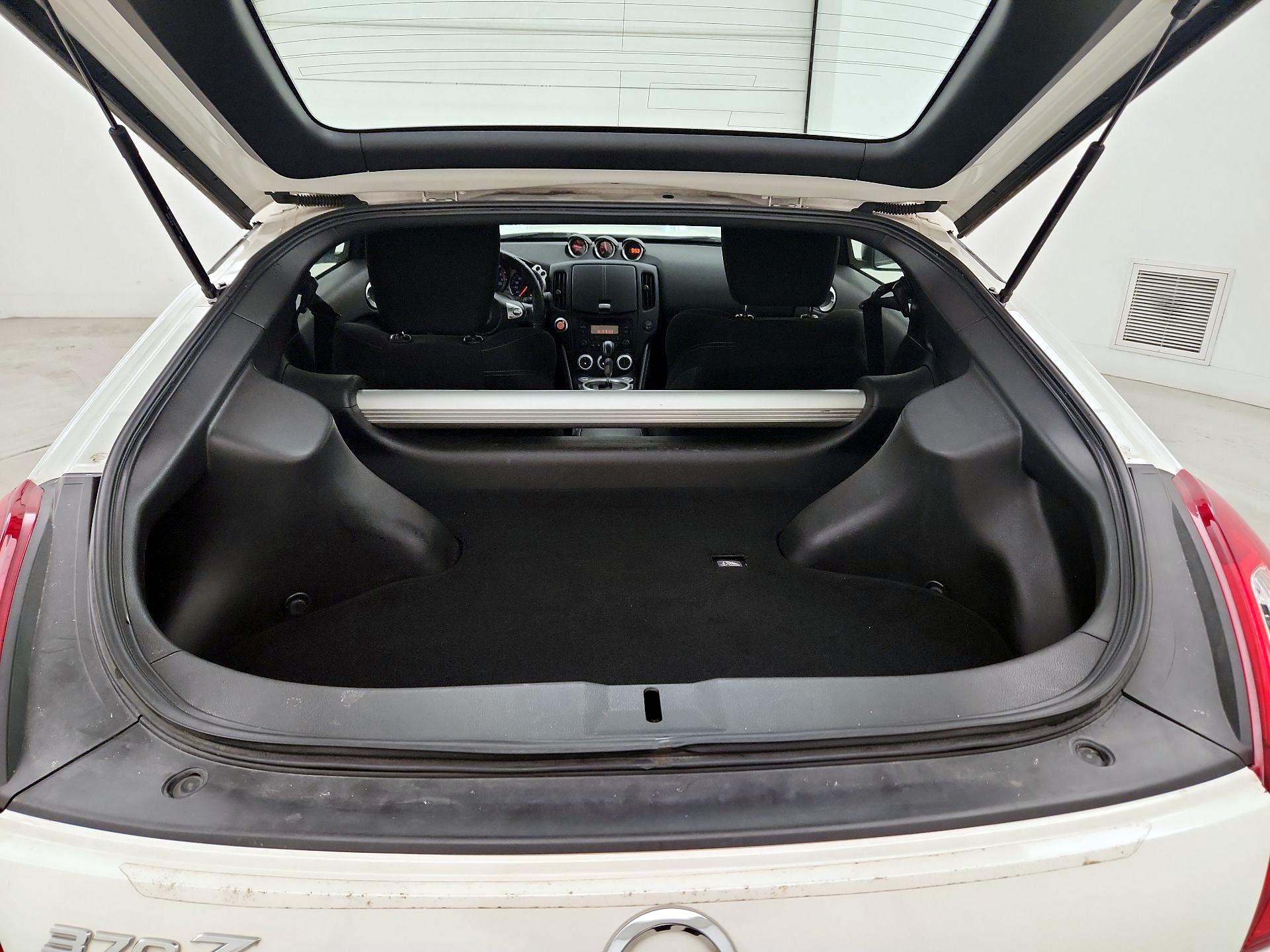 Thumbnail: 2015 Nissan Z - 16