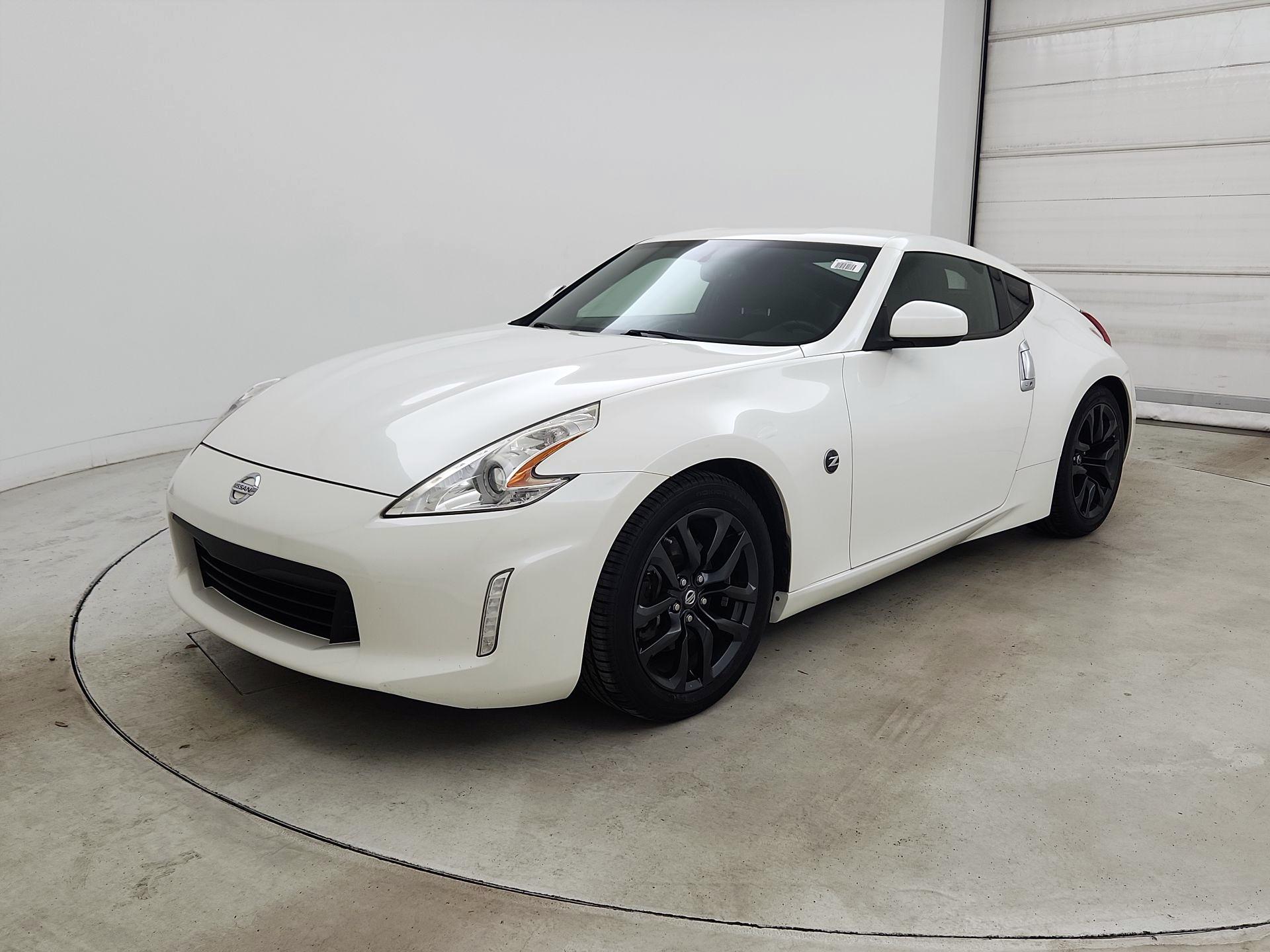 Thumbnail: 2015 Nissan Z - 3