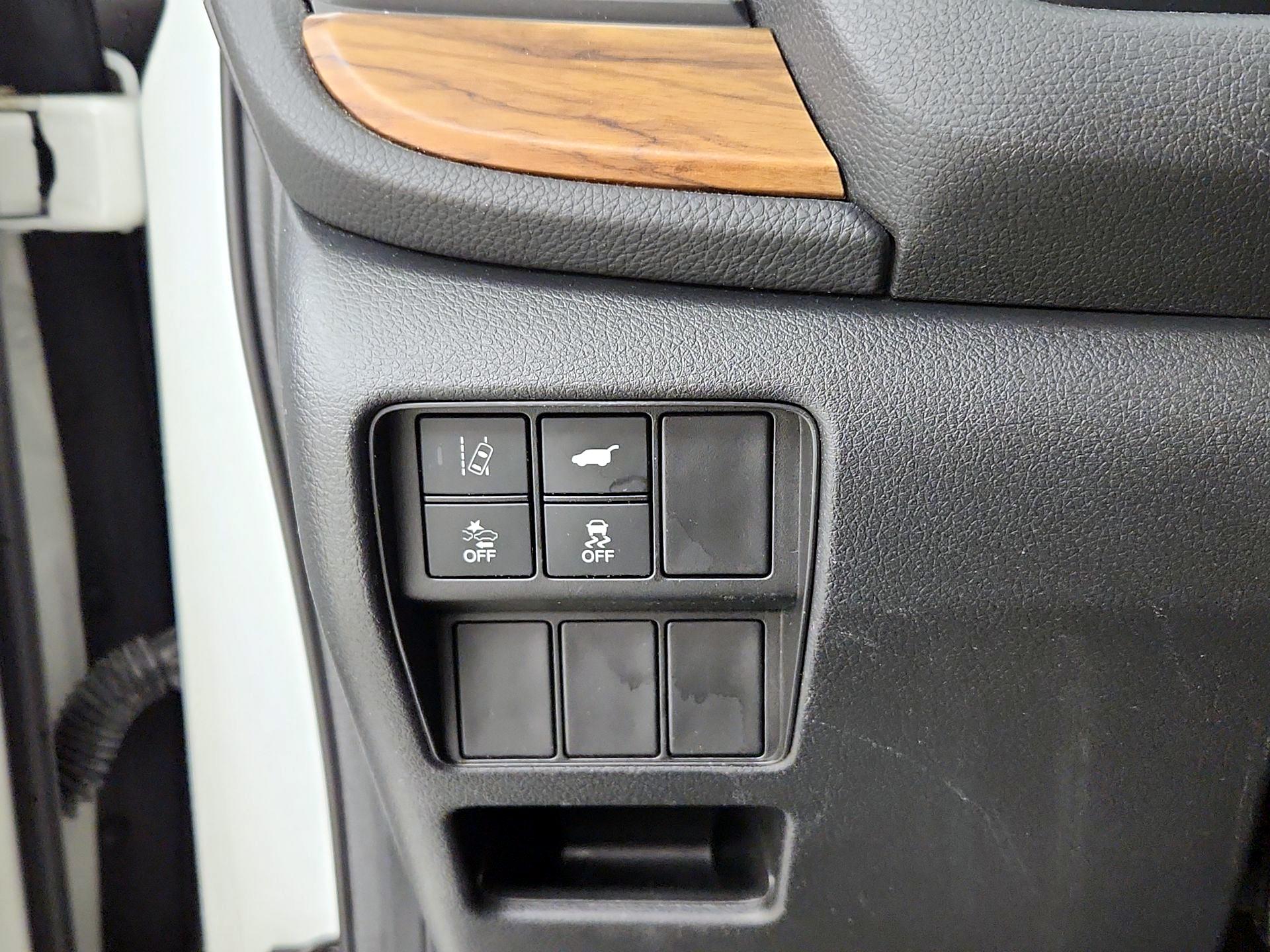 Thumbnail: 2018 Honda CR-V - 13