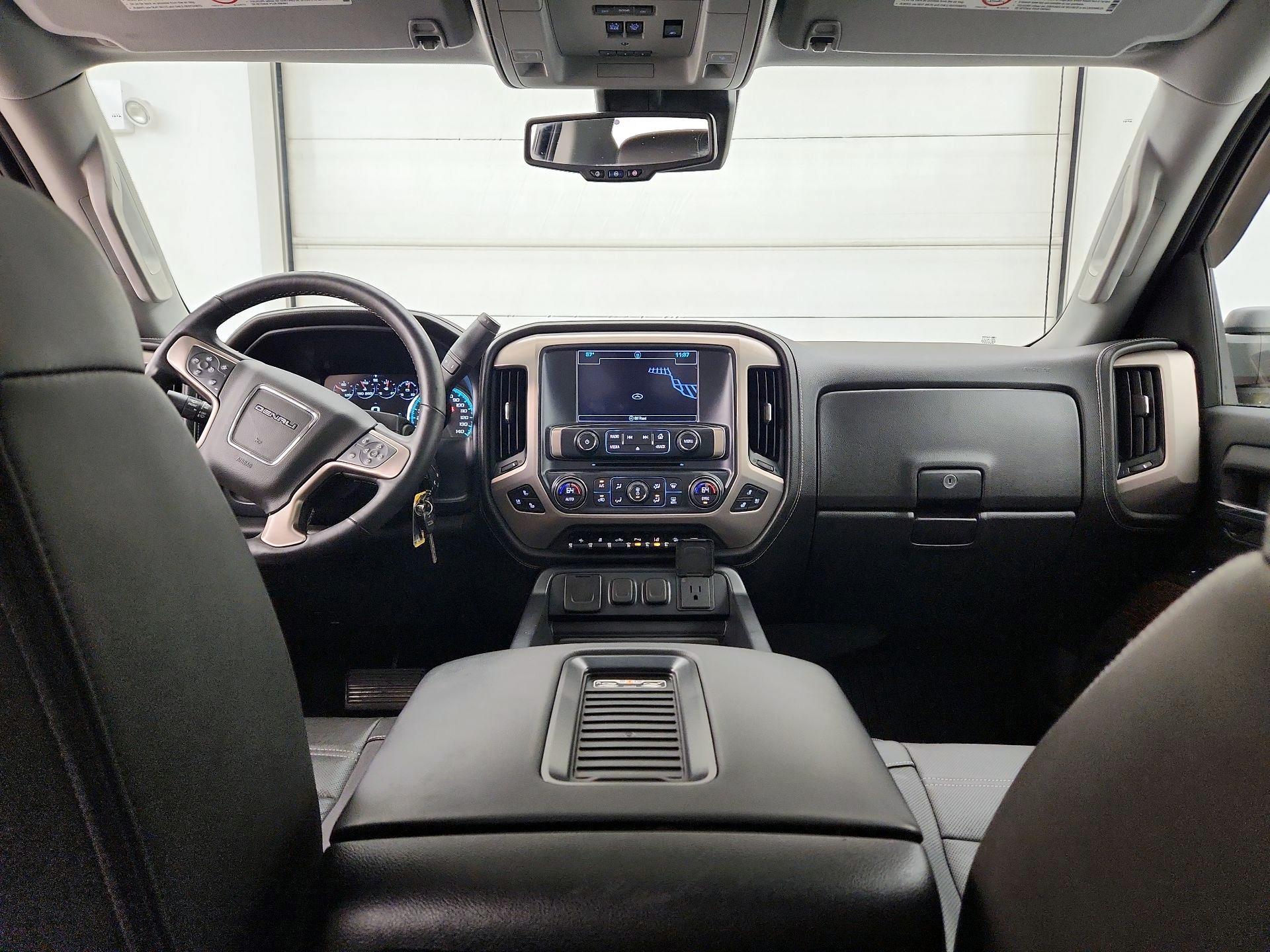 Thumbnail: 2018 GMC Sierra 2500 - 9