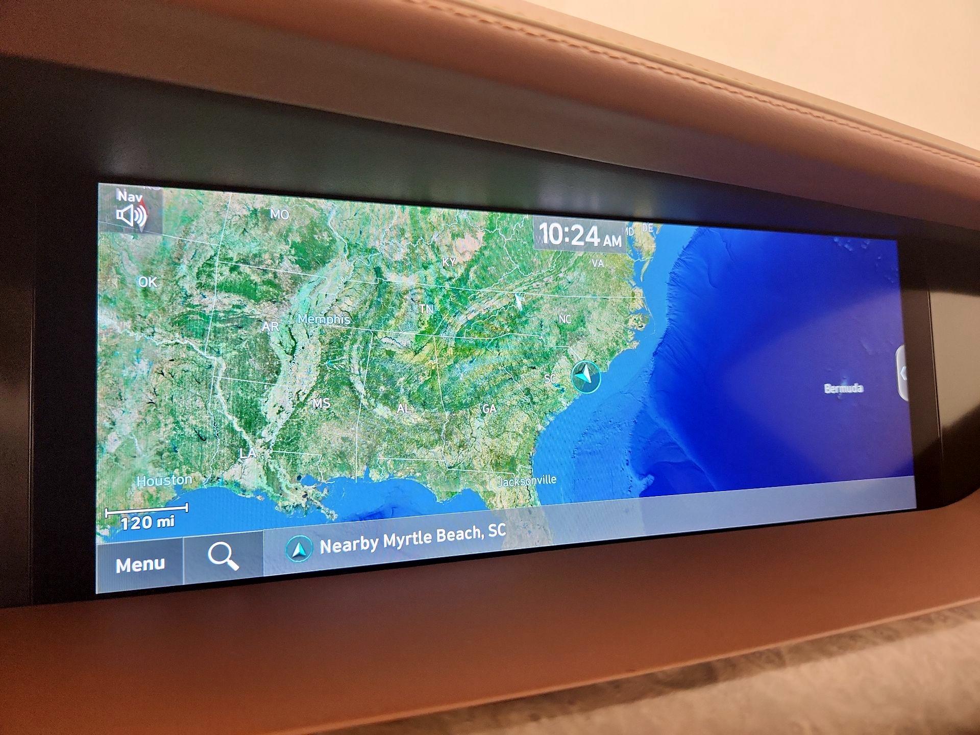 Thumbnail: 2022 Genesis G90 - 14