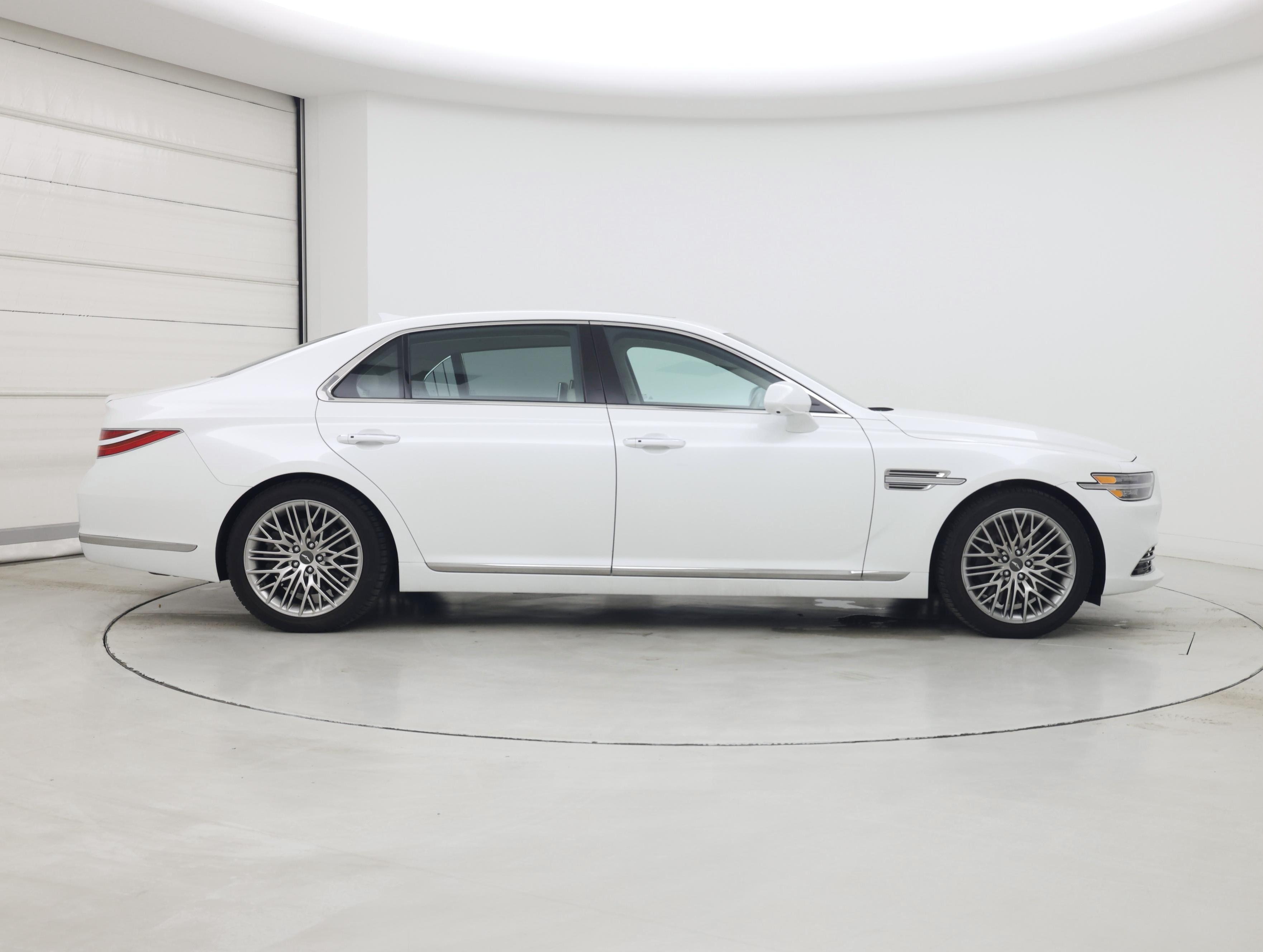 Thumbnail: 2022 Genesis G90 - 7