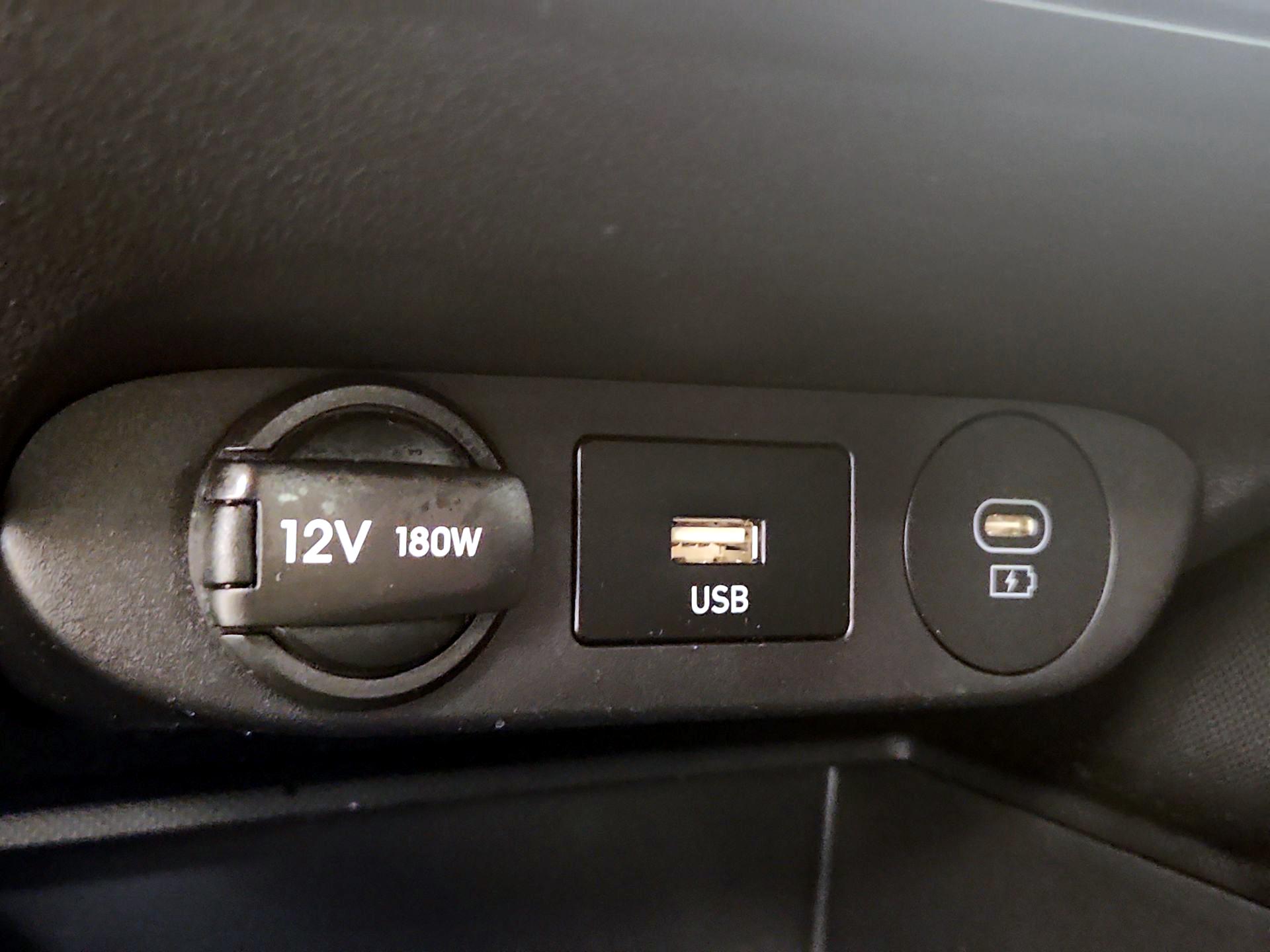 Thumbnail: 2024 Hyundai Elantra - 19