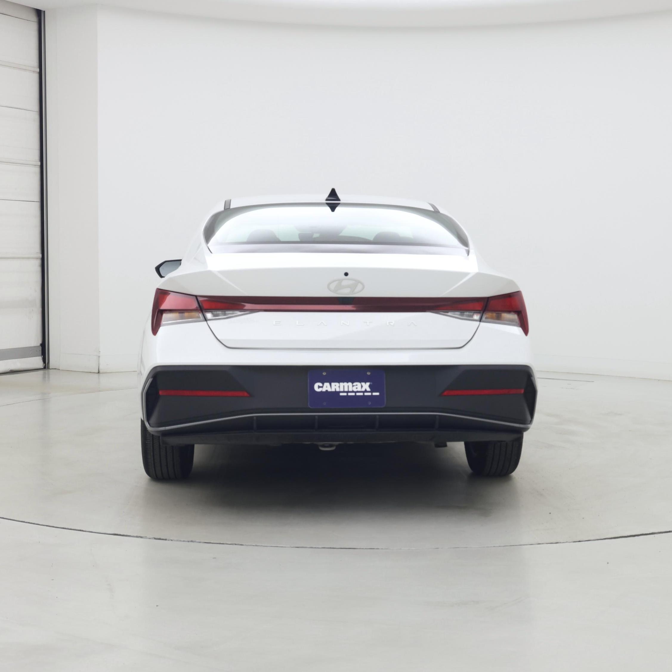 Thumbnail: 2024 Hyundai Elantra - 6