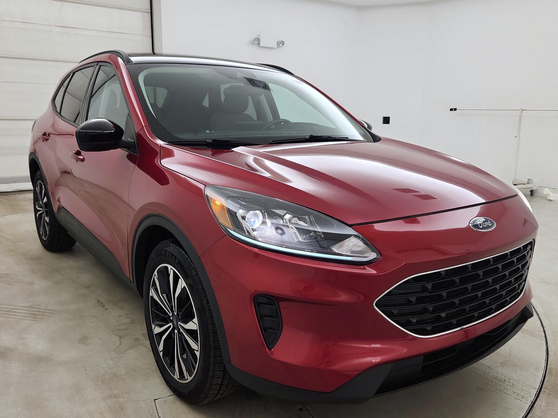 Thumbnail: 2021 Ford Escape - 1