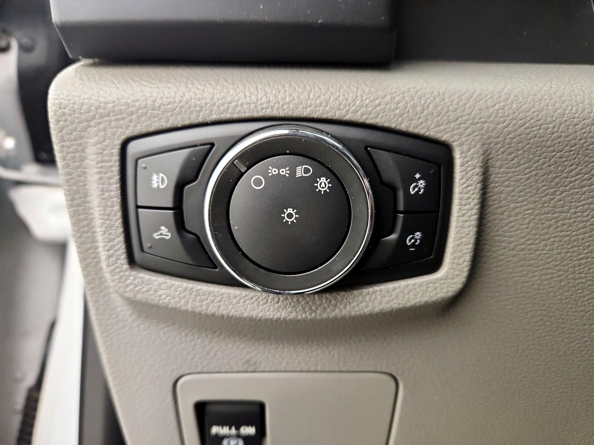 Thumbnail: 2017 Ford F-150 - 13