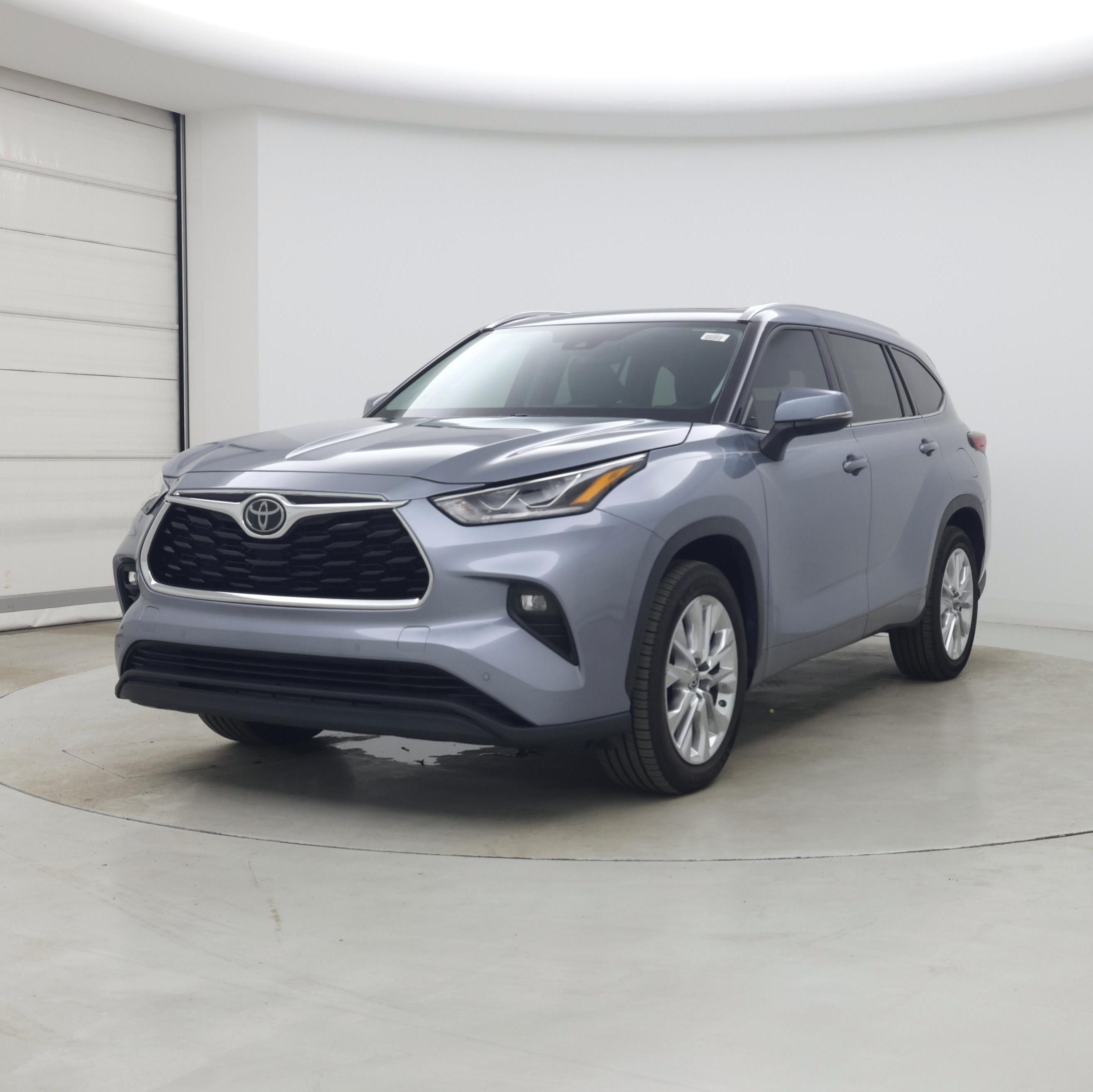 Thumbnail: 2021 Toyota Highlander - 4