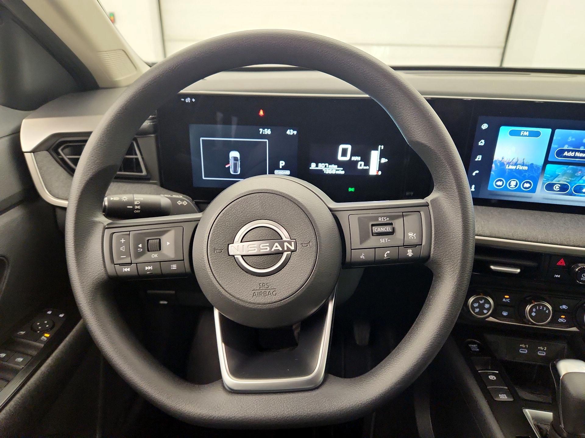 Thumbnail: 2025 Nissan Kicks - 10