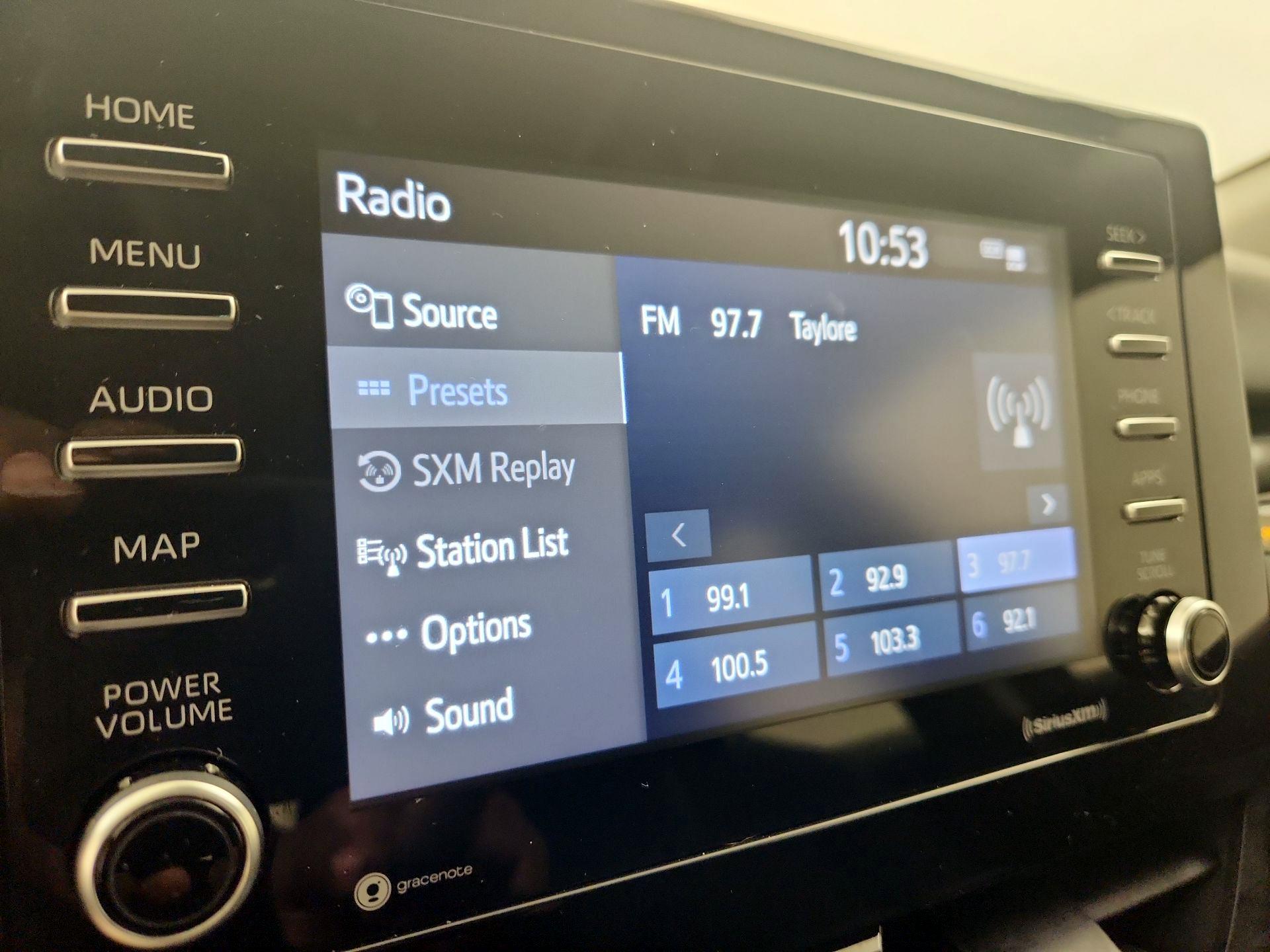 Thumbnail: 2022 Toyota Camry - 13