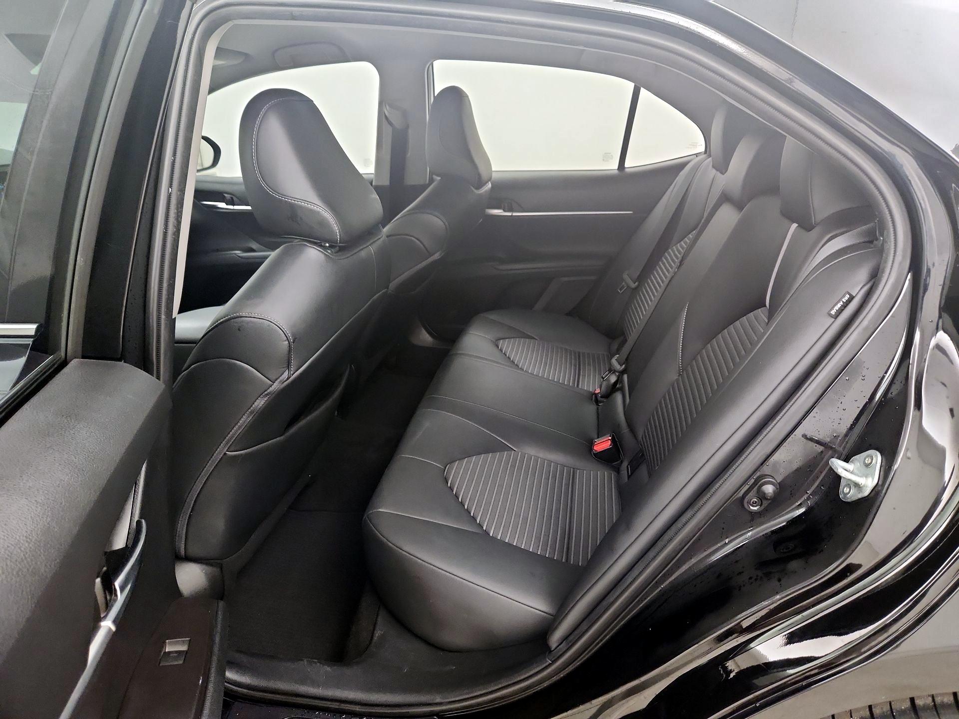 Thumbnail: 2022 Toyota Camry - 17