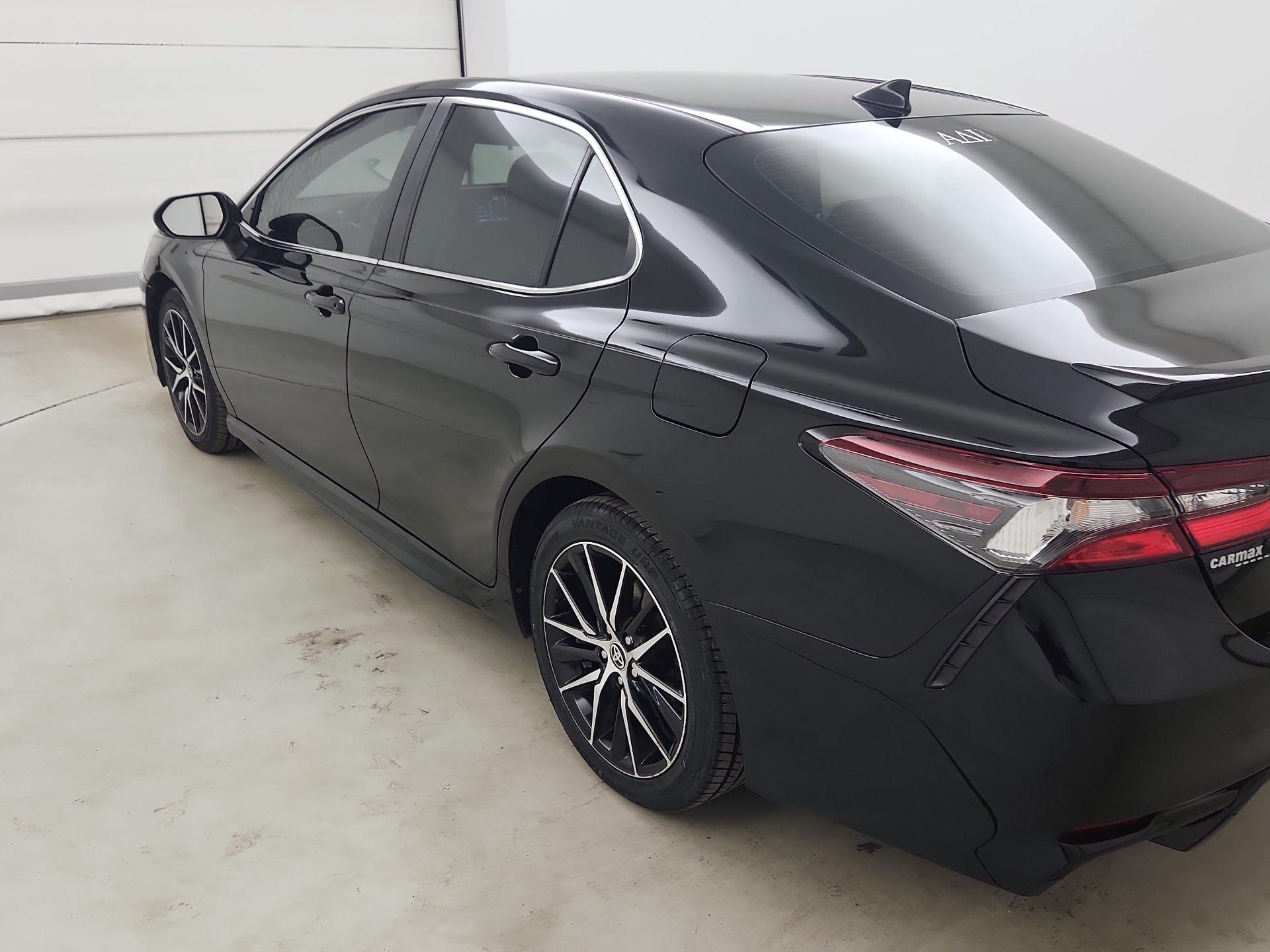 Thumbnail: 2022 Toyota Camry - 7