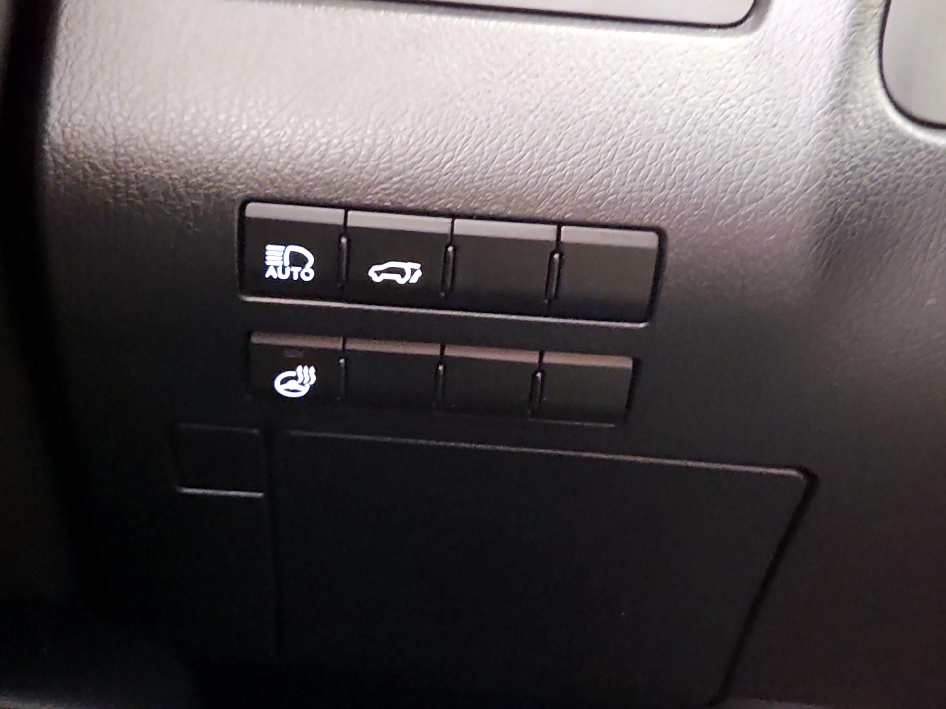 Thumbnail: 2021 Lexus RX - 11