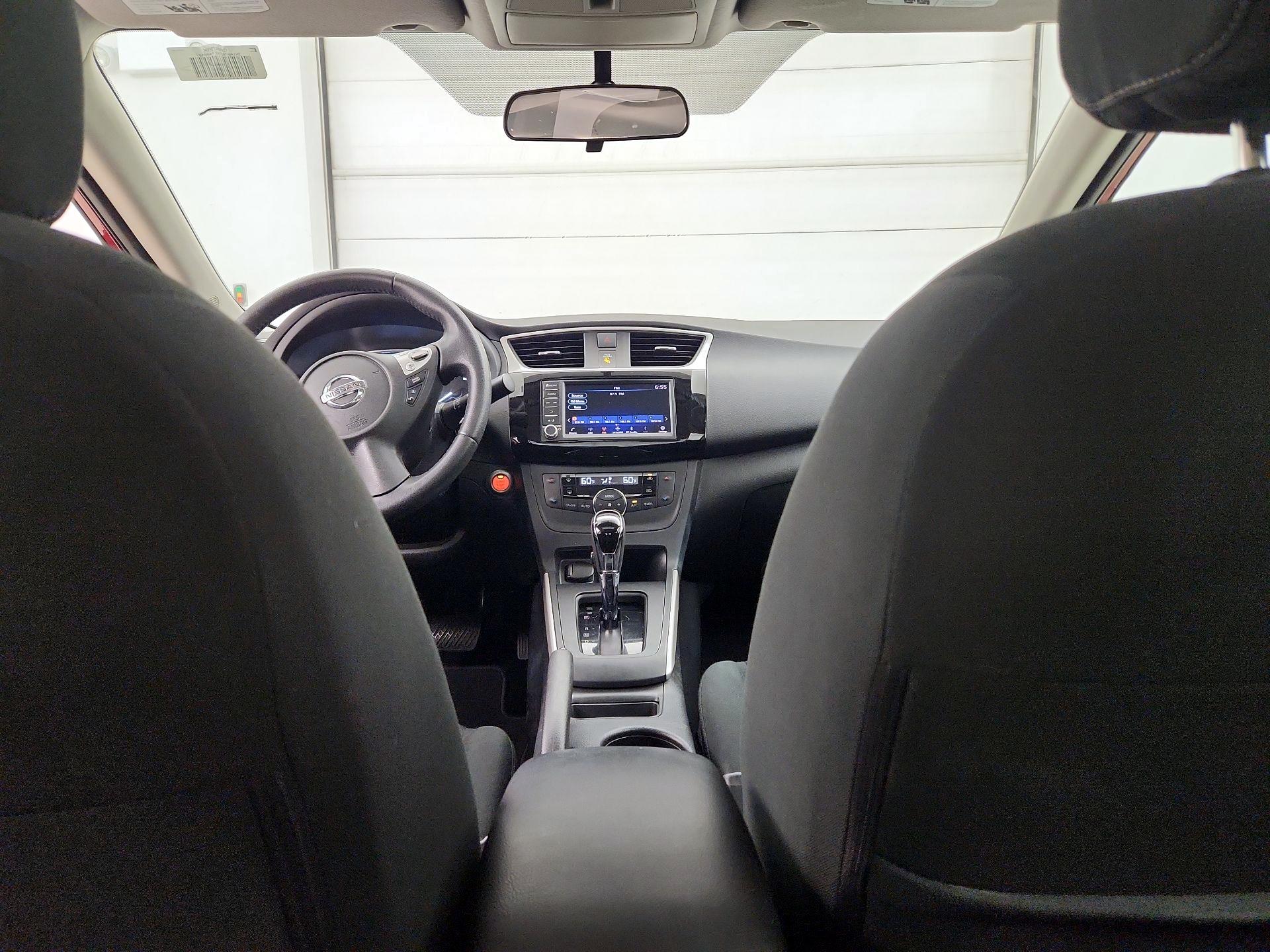 Thumbnail: 2019 Nissan Sentra - 9