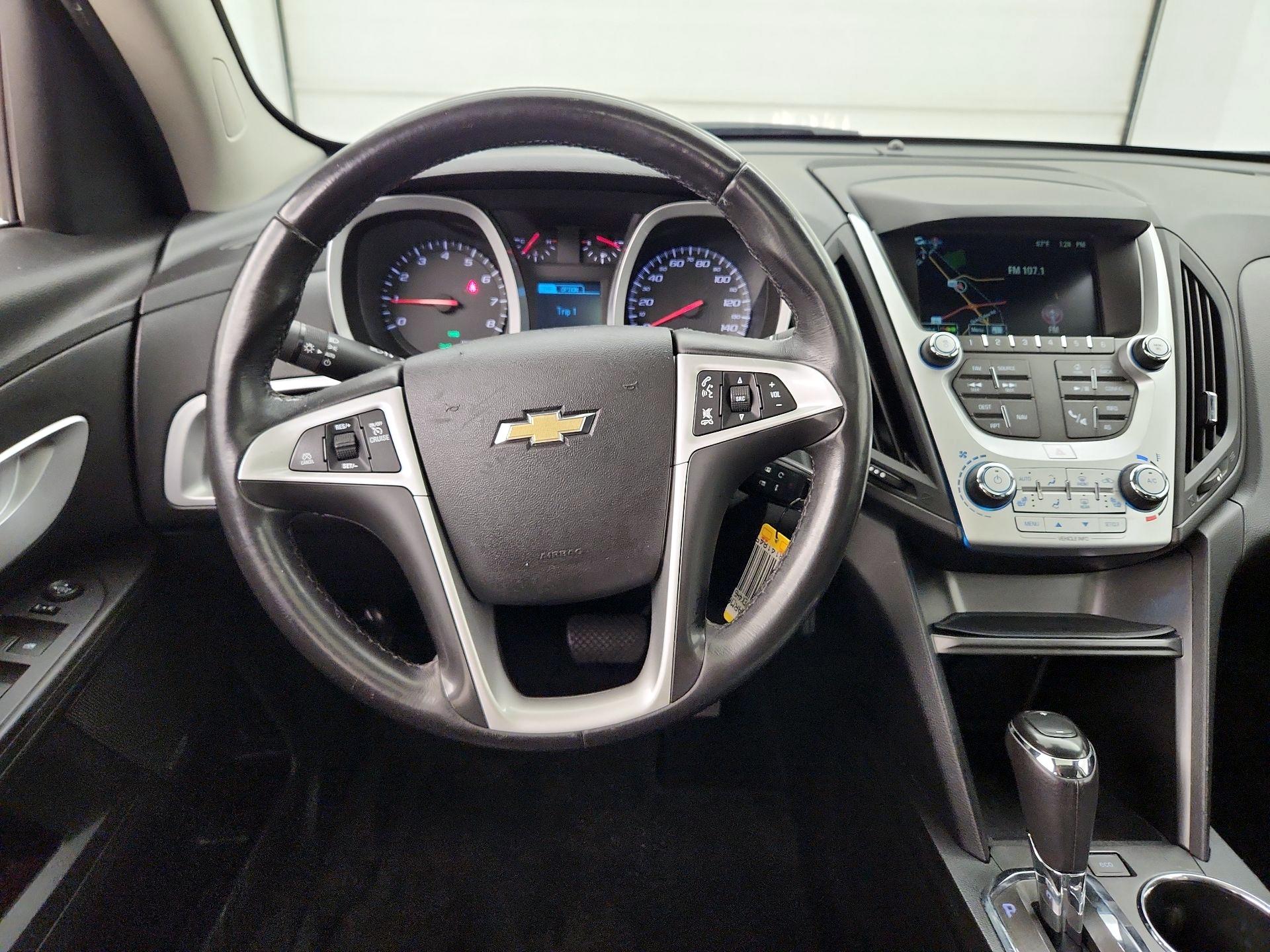 Thumbnail: 2017 Chevrolet Equinox - 10