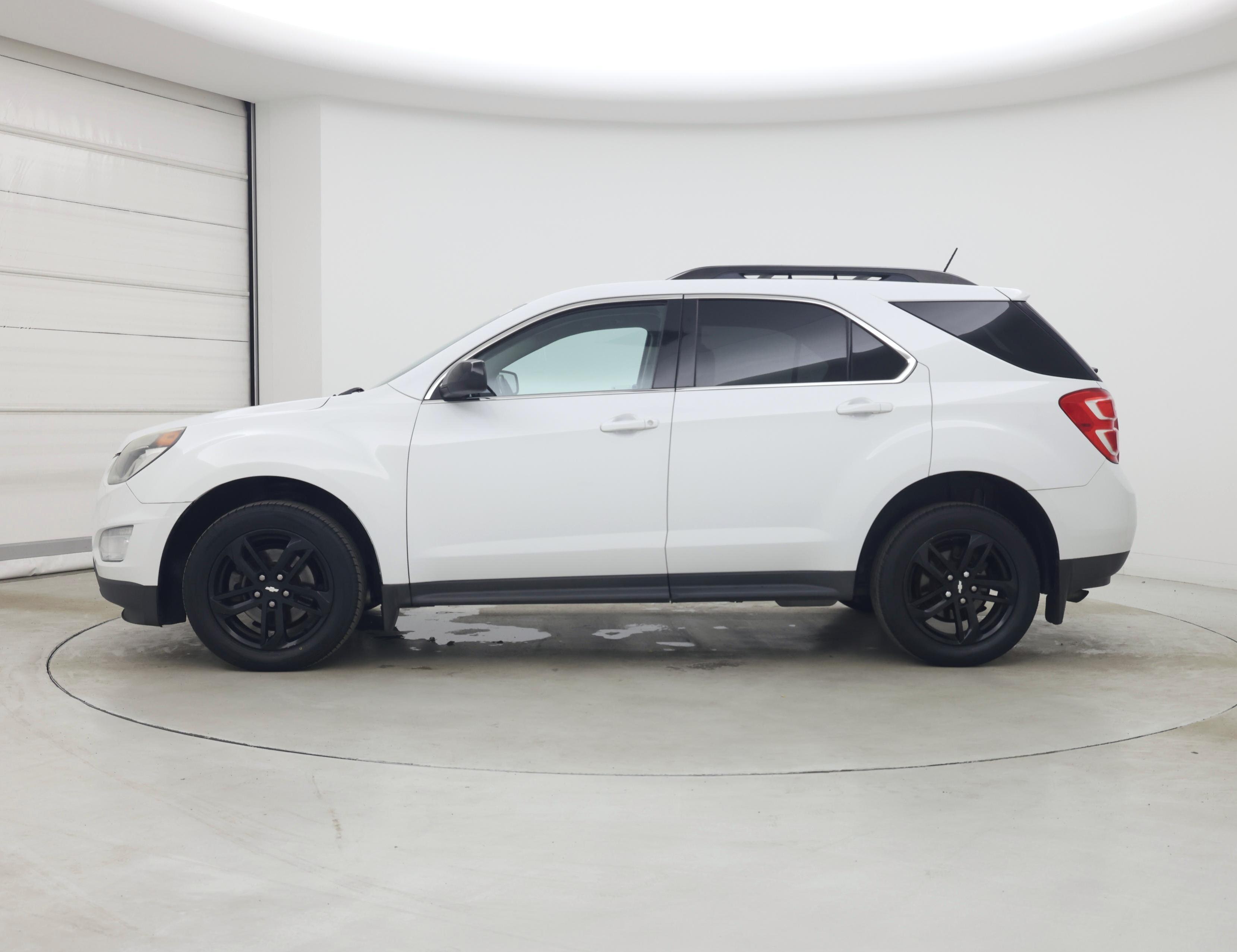 Thumbnail: 2017 Chevrolet Equinox - 3