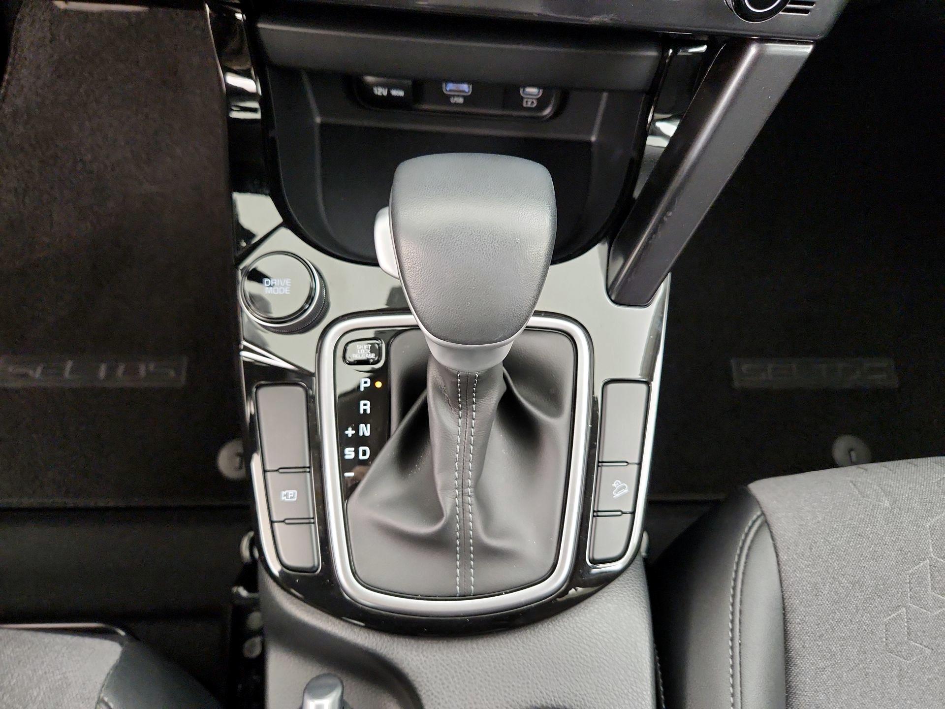 Thumbnail: 2024 Kia Seltos - 18