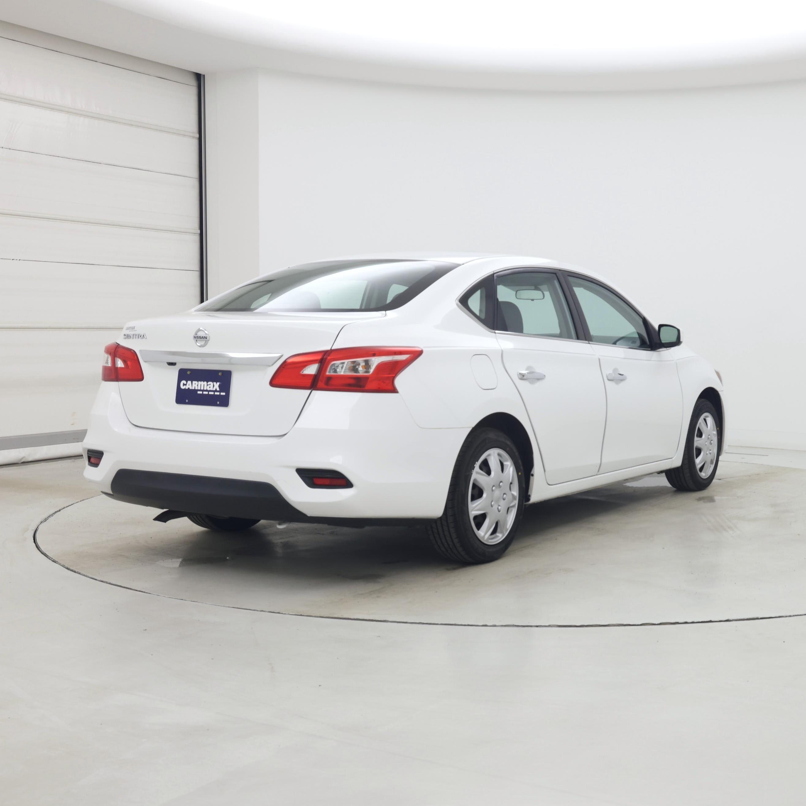 Thumbnail: 2019 Nissan Sentra - 8