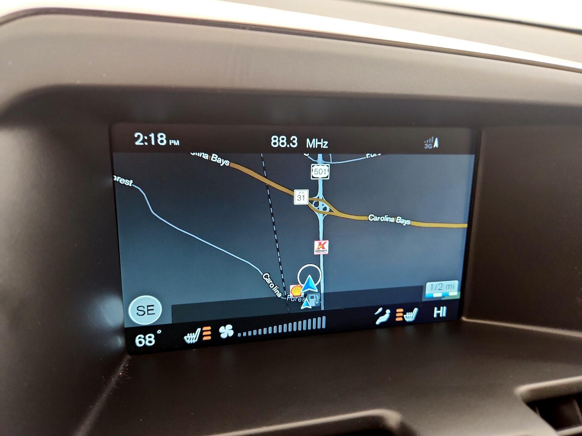 Thumbnail: 2016 Volvo XC60 - 14