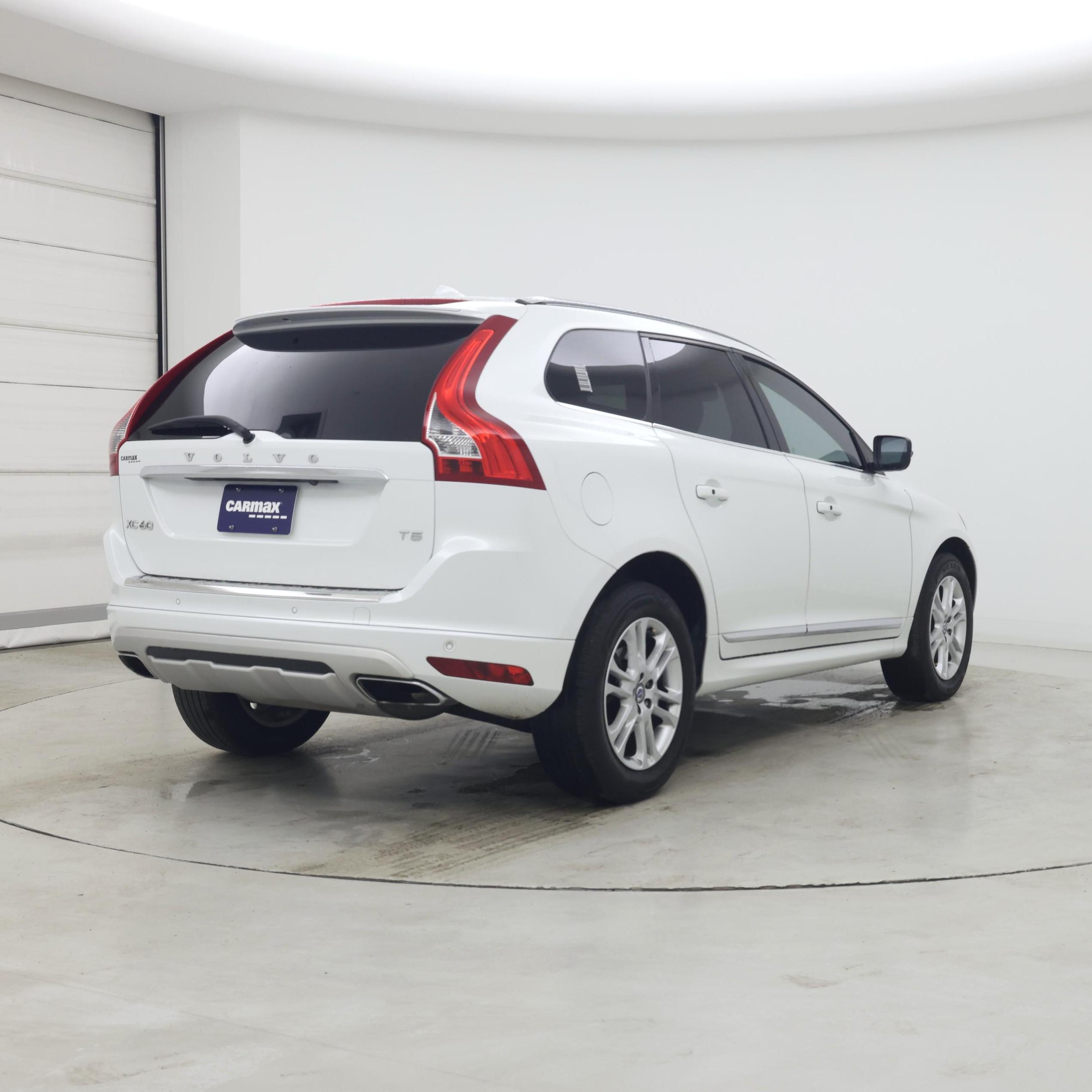 Thumbnail: 2016 Volvo XC60 - 8