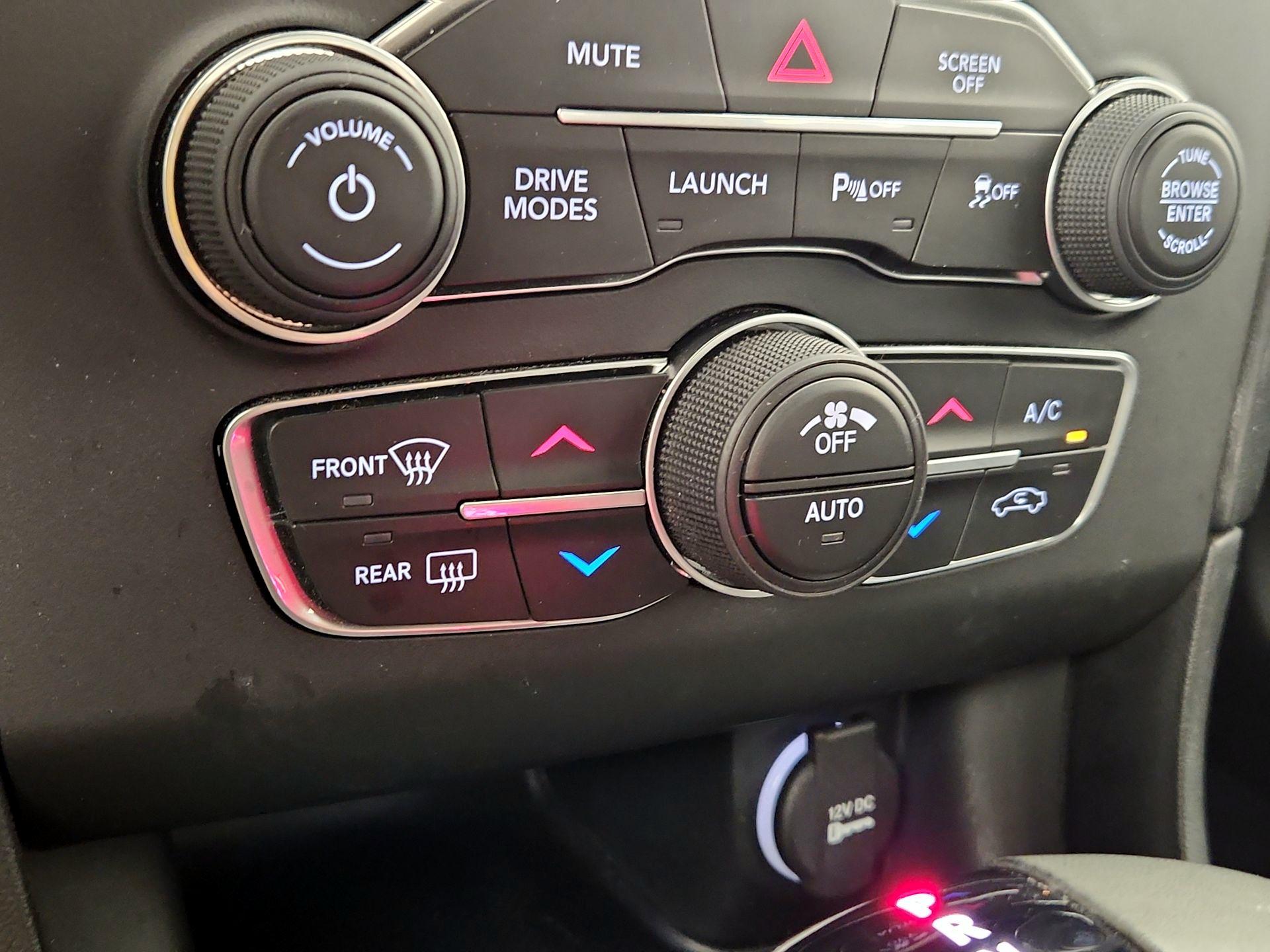 Thumbnail: 2020 Dodge Charger - 15