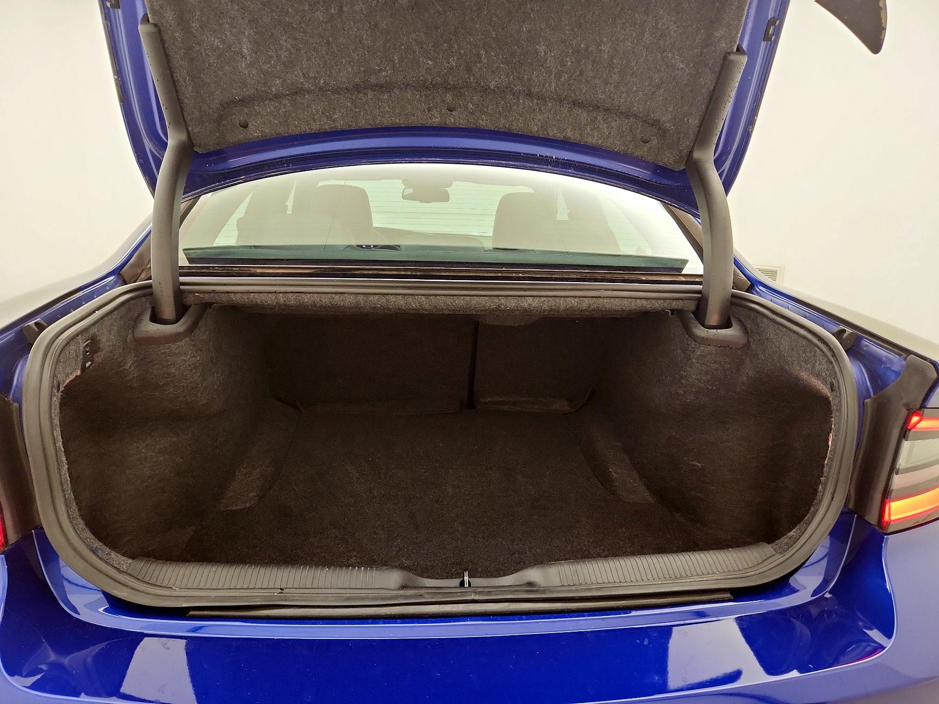 Thumbnail: 2020 Dodge Charger - 19