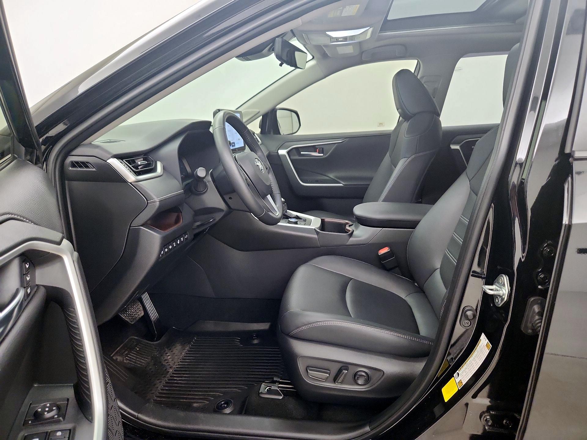 Thumbnail: 2024 Toyota RAV4 - 9