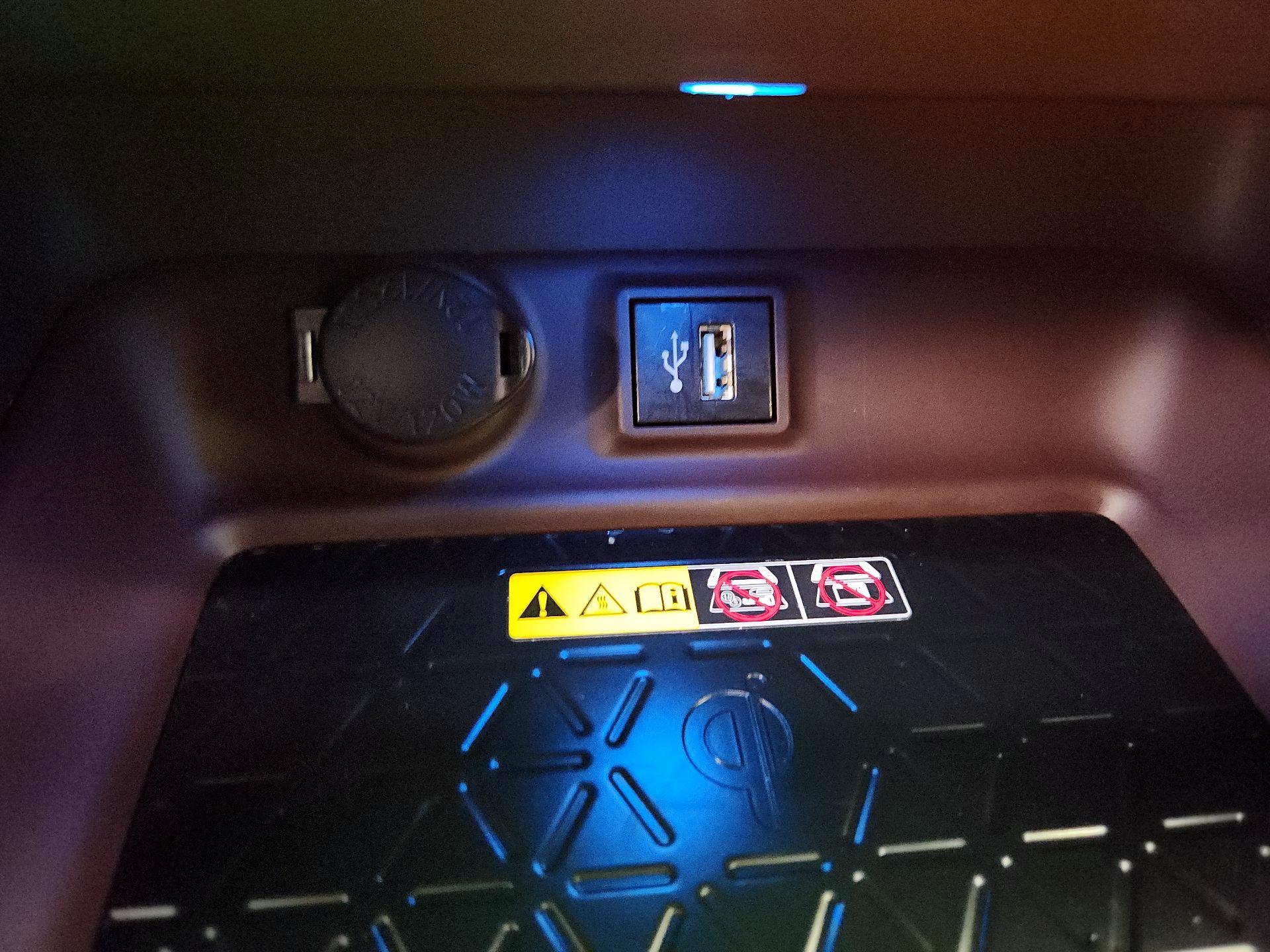 Thumbnail: 2024 Toyota RAV4 - 16