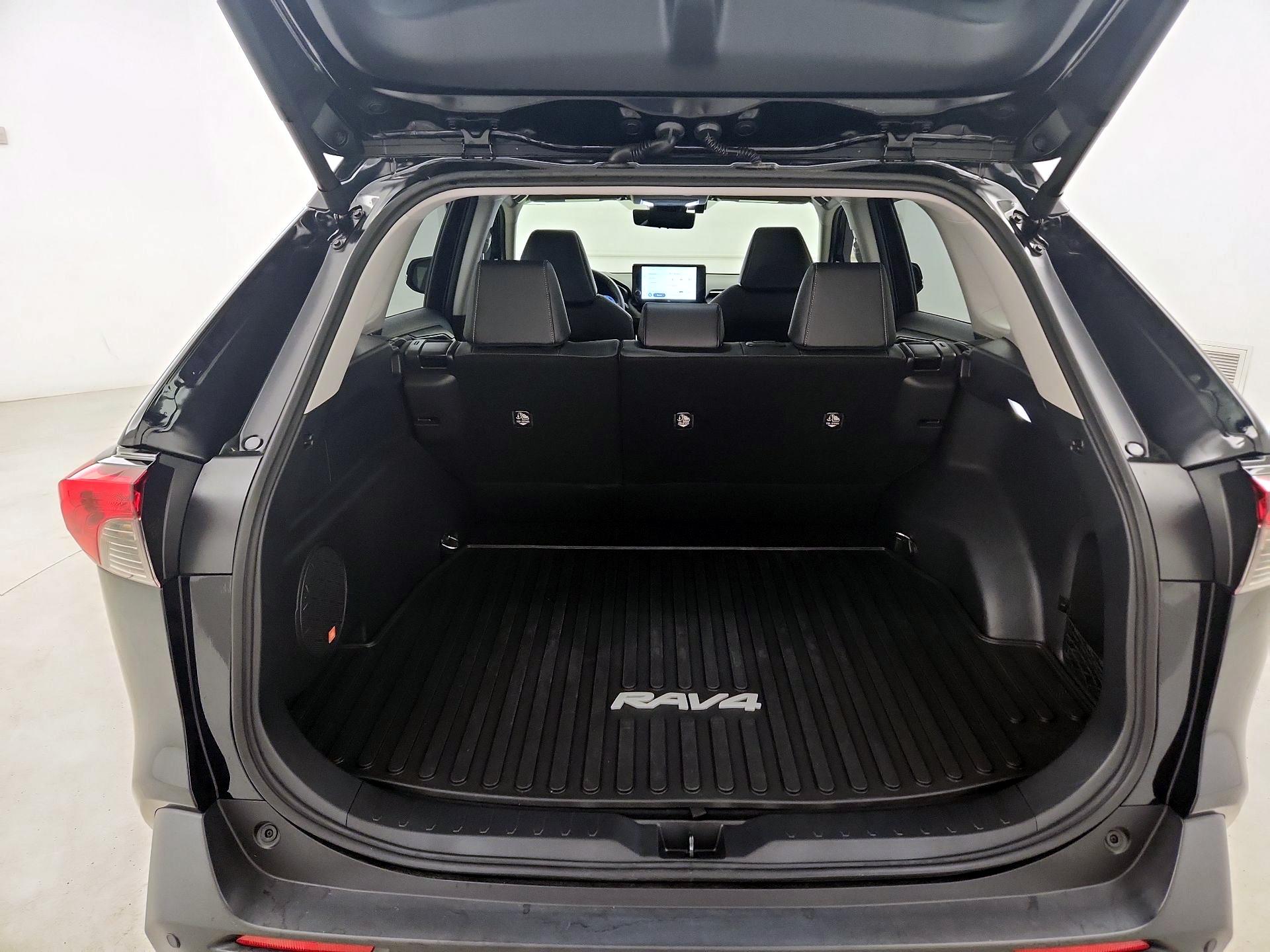 Thumbnail: 2024 Toyota RAV4 - 19