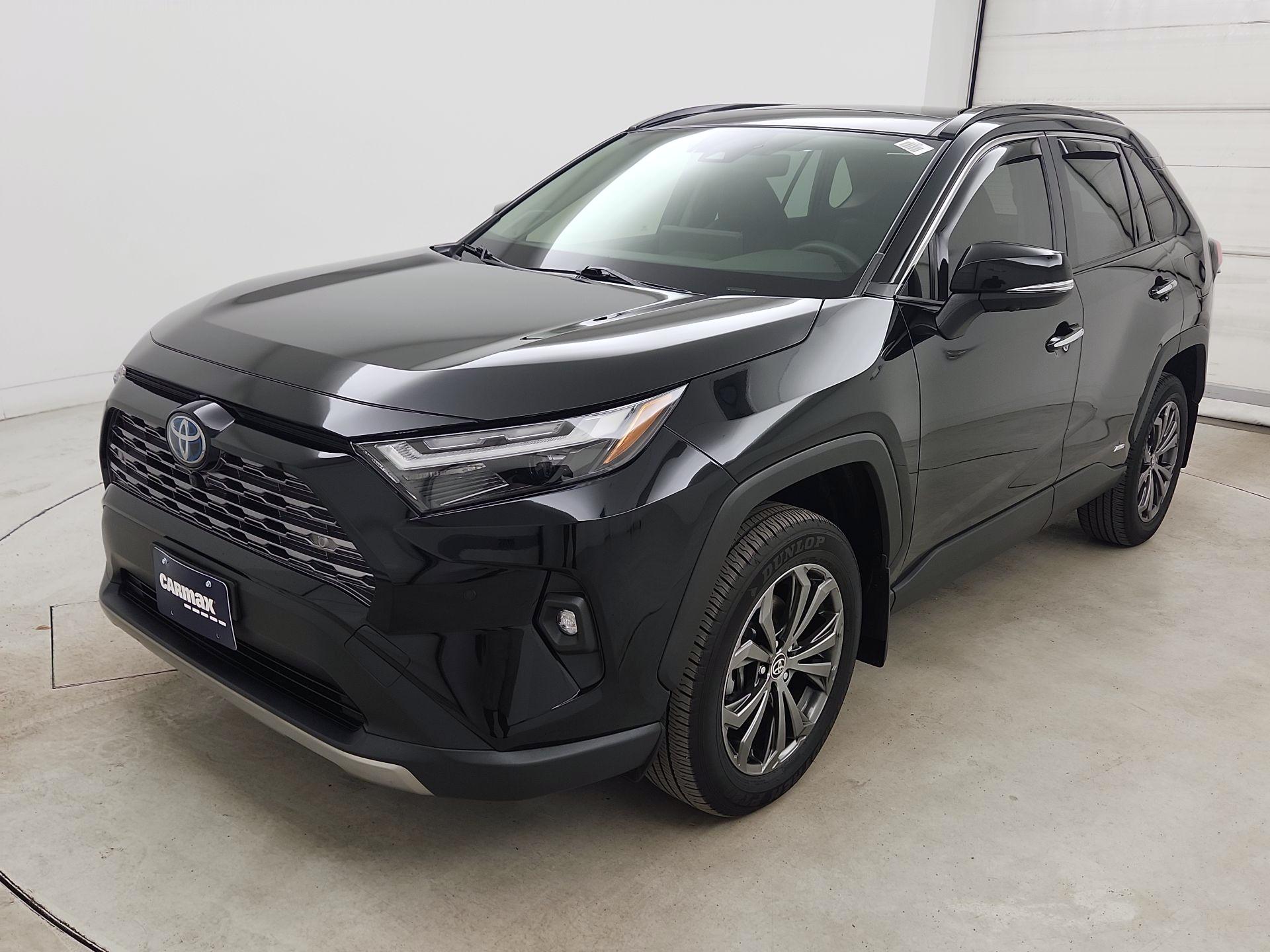 Thumbnail: 2024 Toyota RAV4 - 3