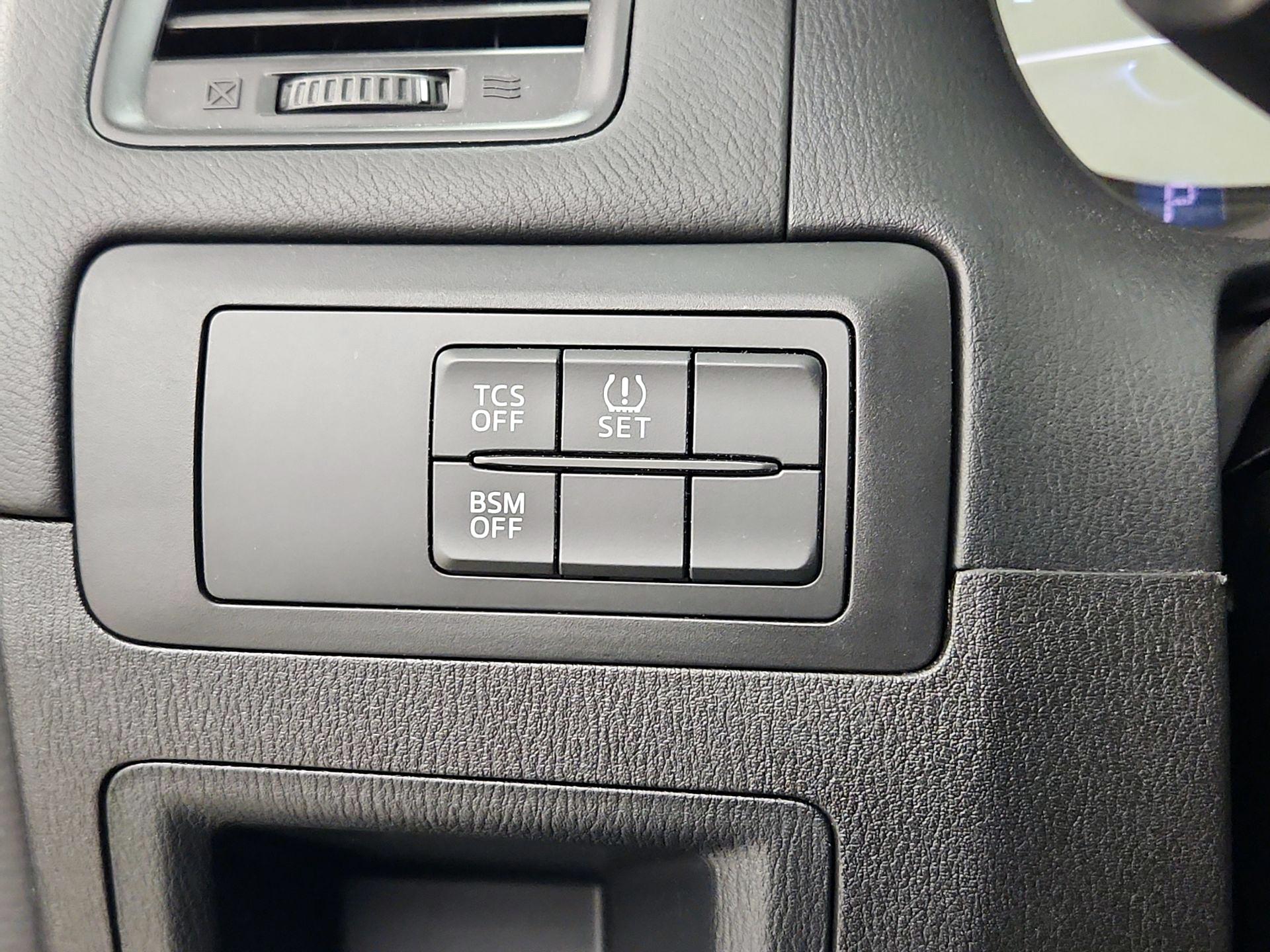 Thumbnail: 2015 Mazda CX-5 - 11