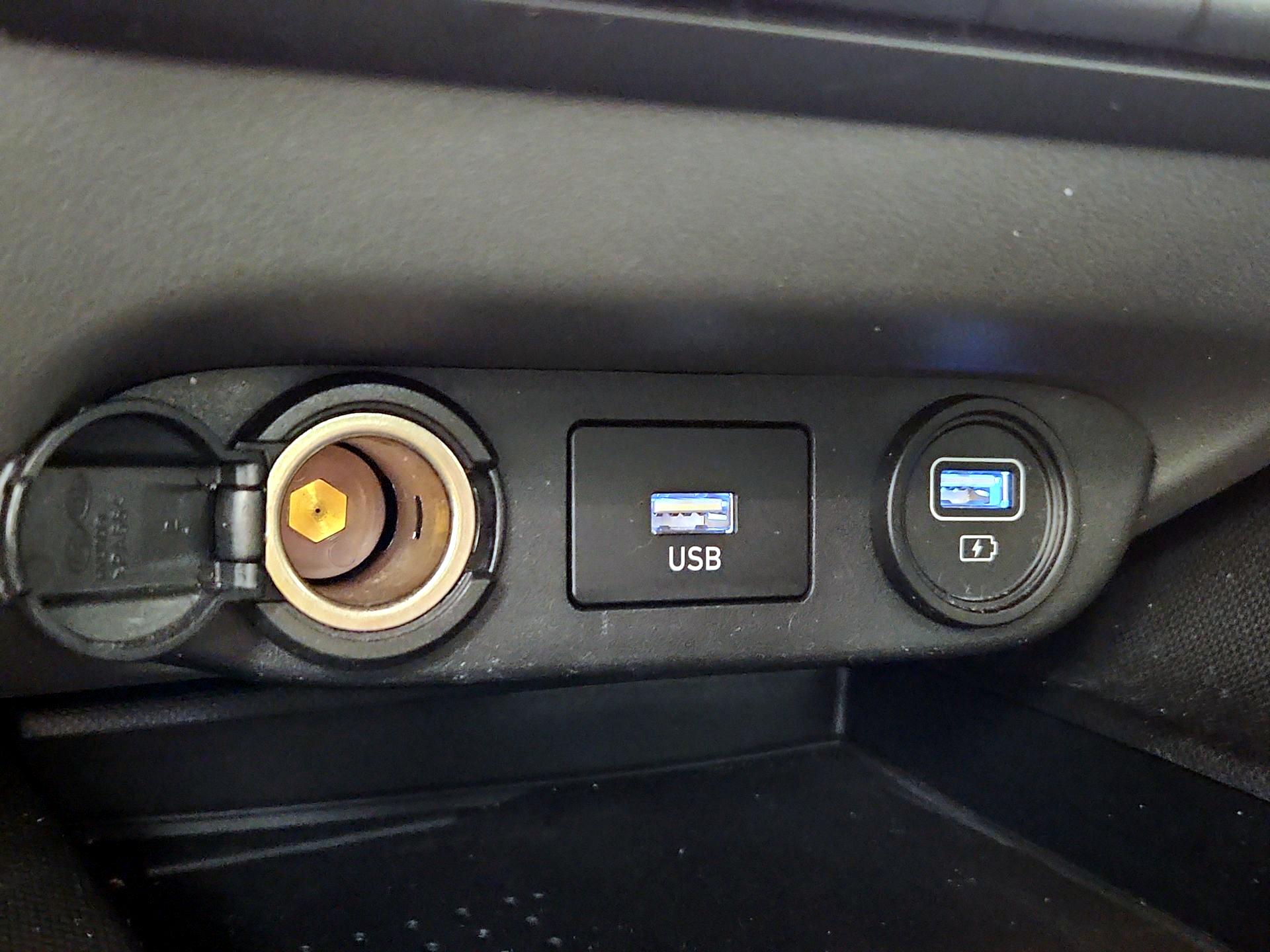 Thumbnail: 2023 Hyundai Elantra - 17