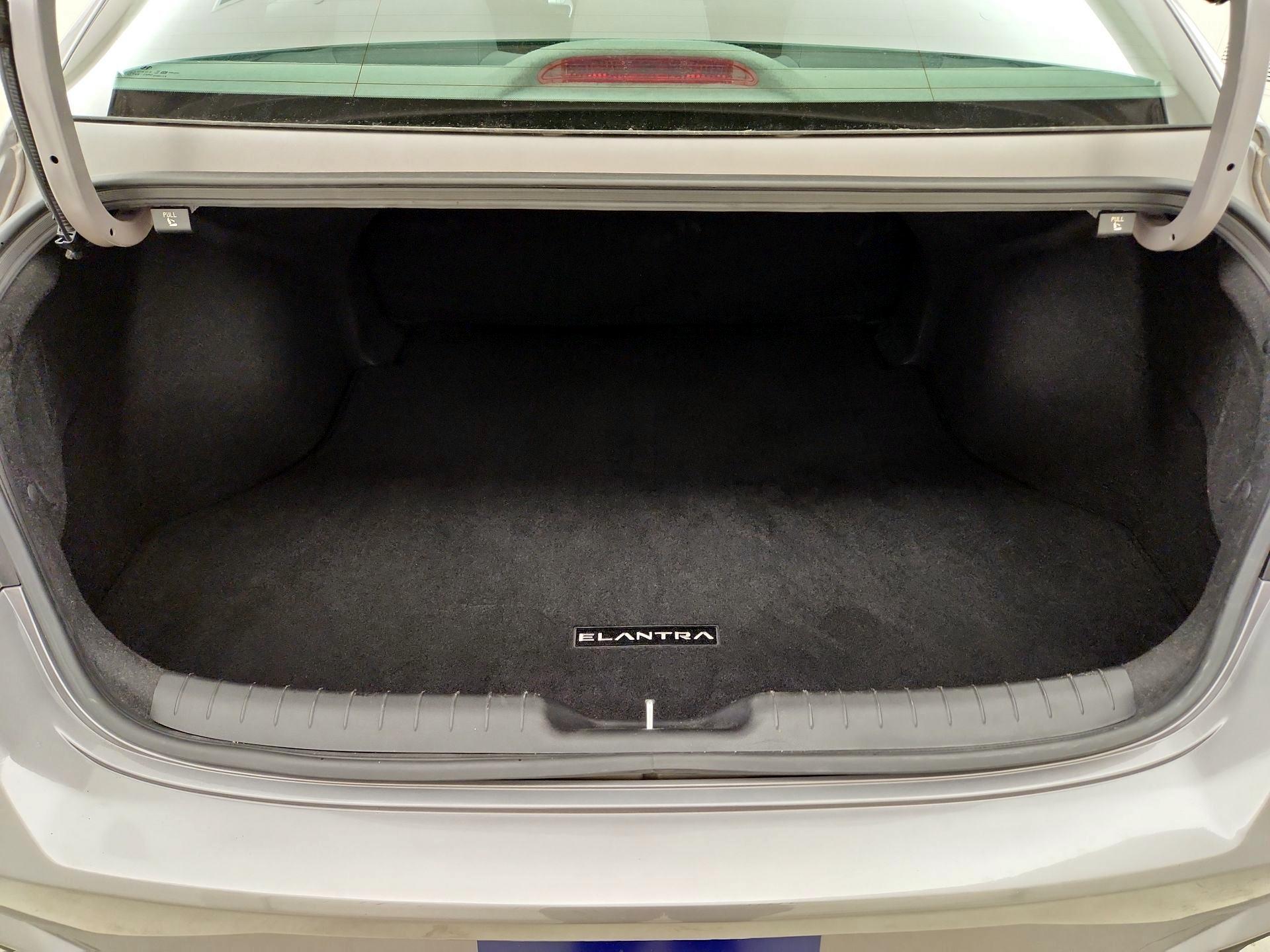 Thumbnail: 2023 Hyundai Elantra - 19