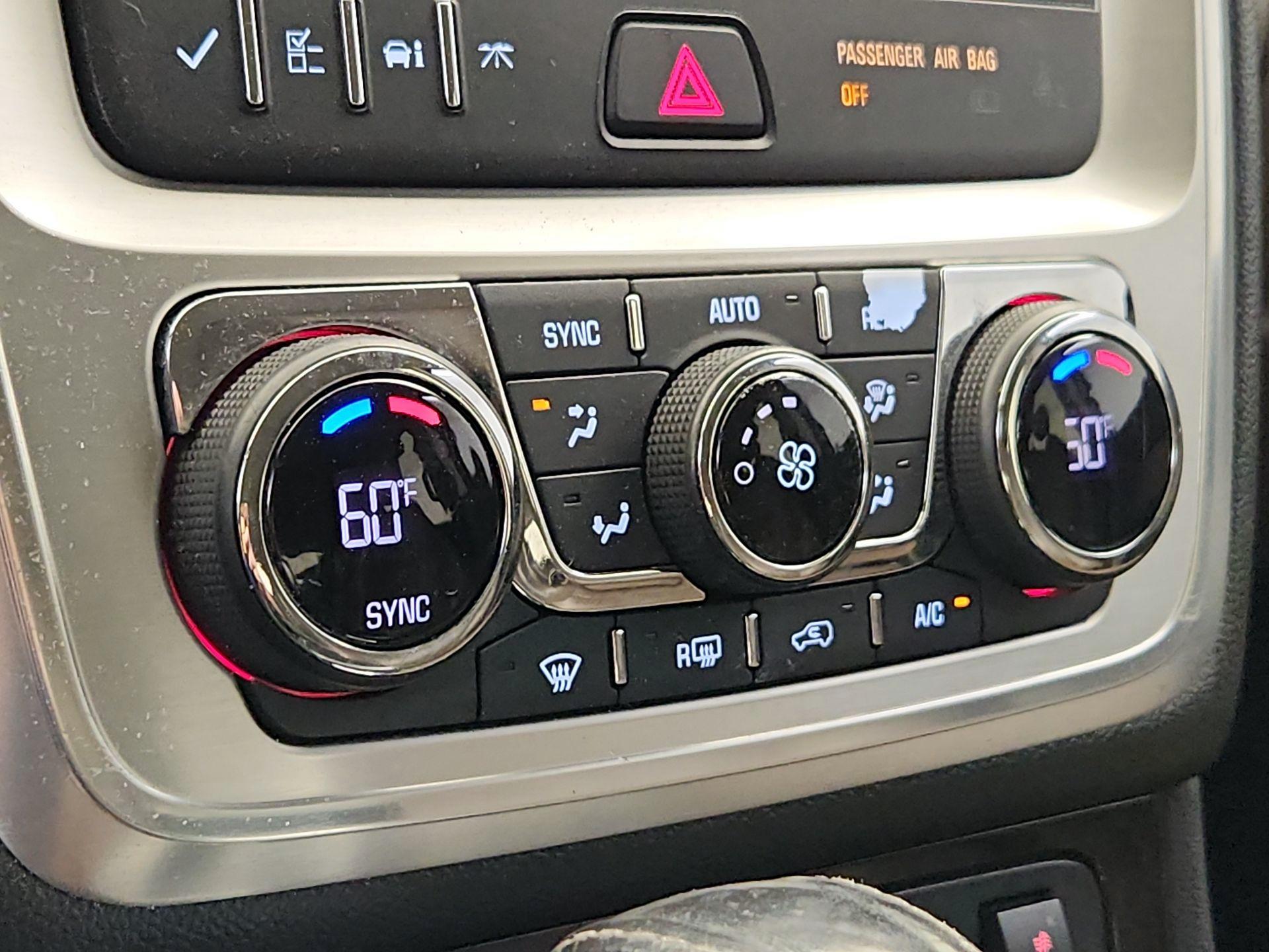 Thumbnail: 2016 GMC Acadia - 14