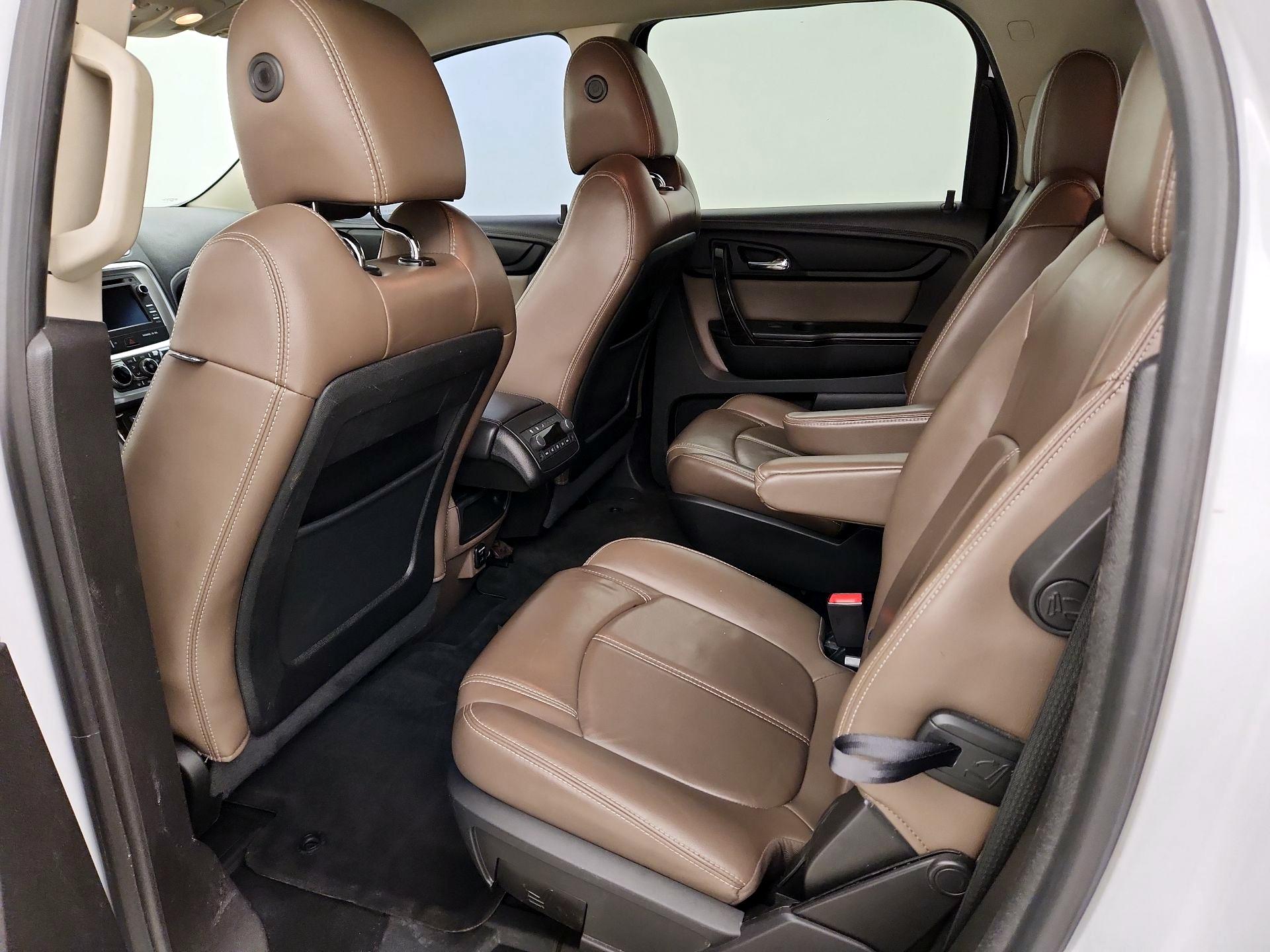 Thumbnail: 2016 GMC Acadia - 17