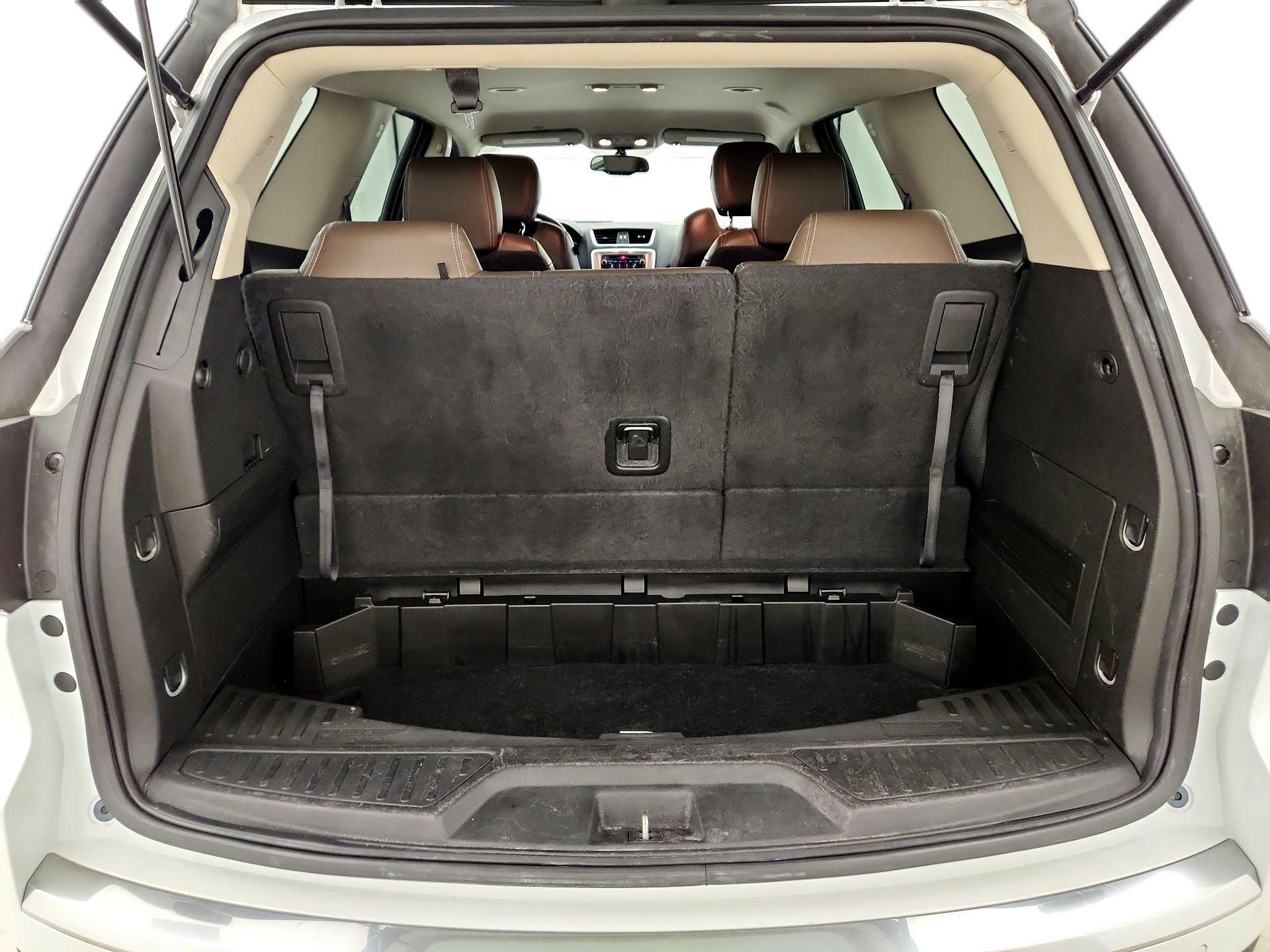 Thumbnail: 2016 GMC Acadia - 19