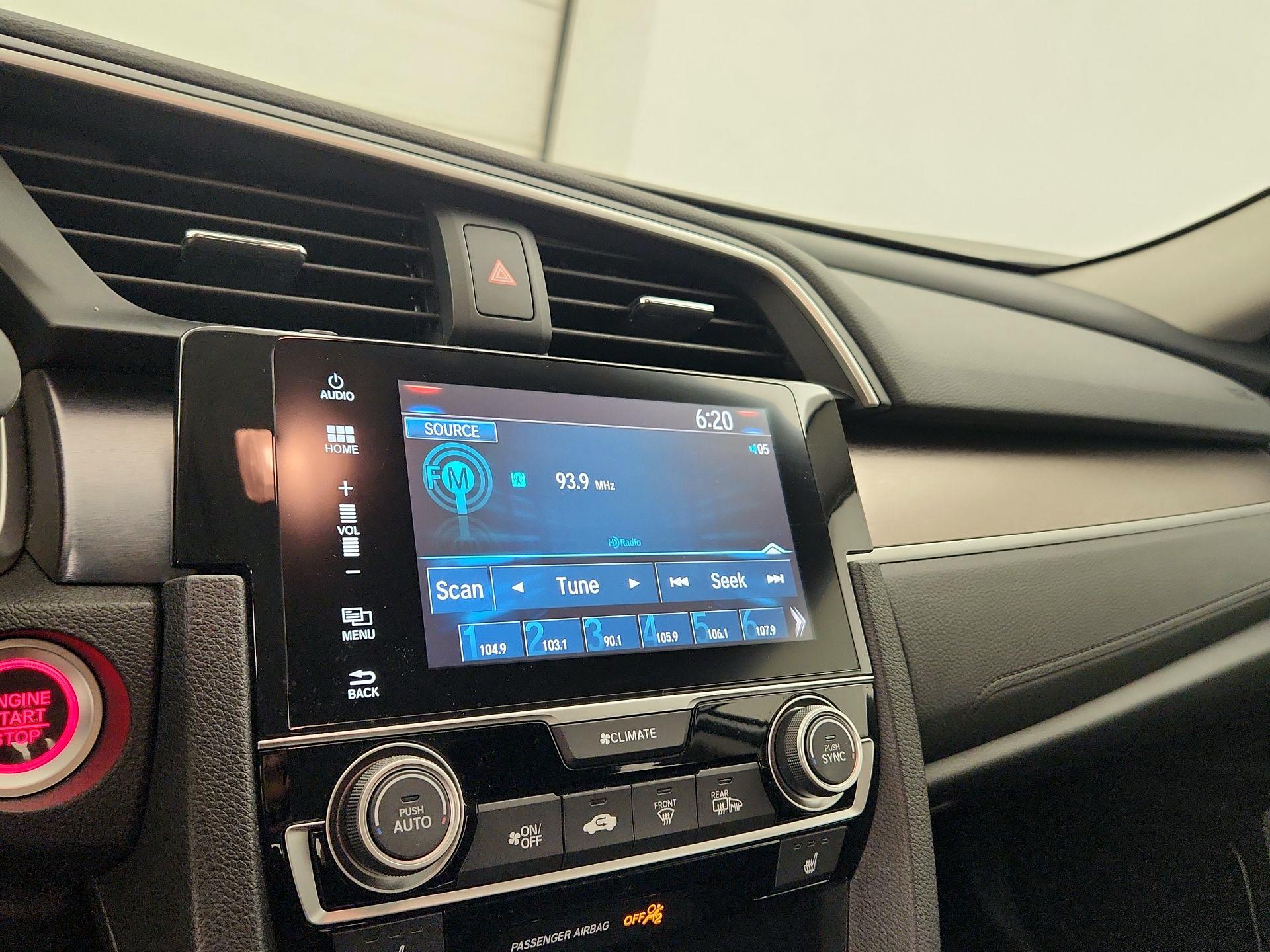 Thumbnail: 2016 Honda Civic - 15