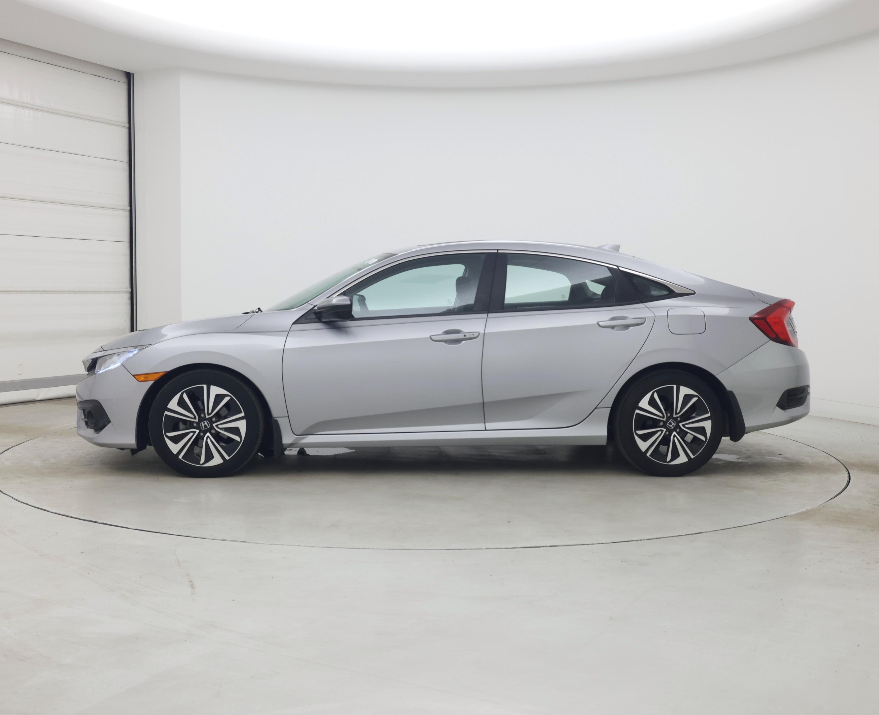Thumbnail: 2016 Honda Civic - 3