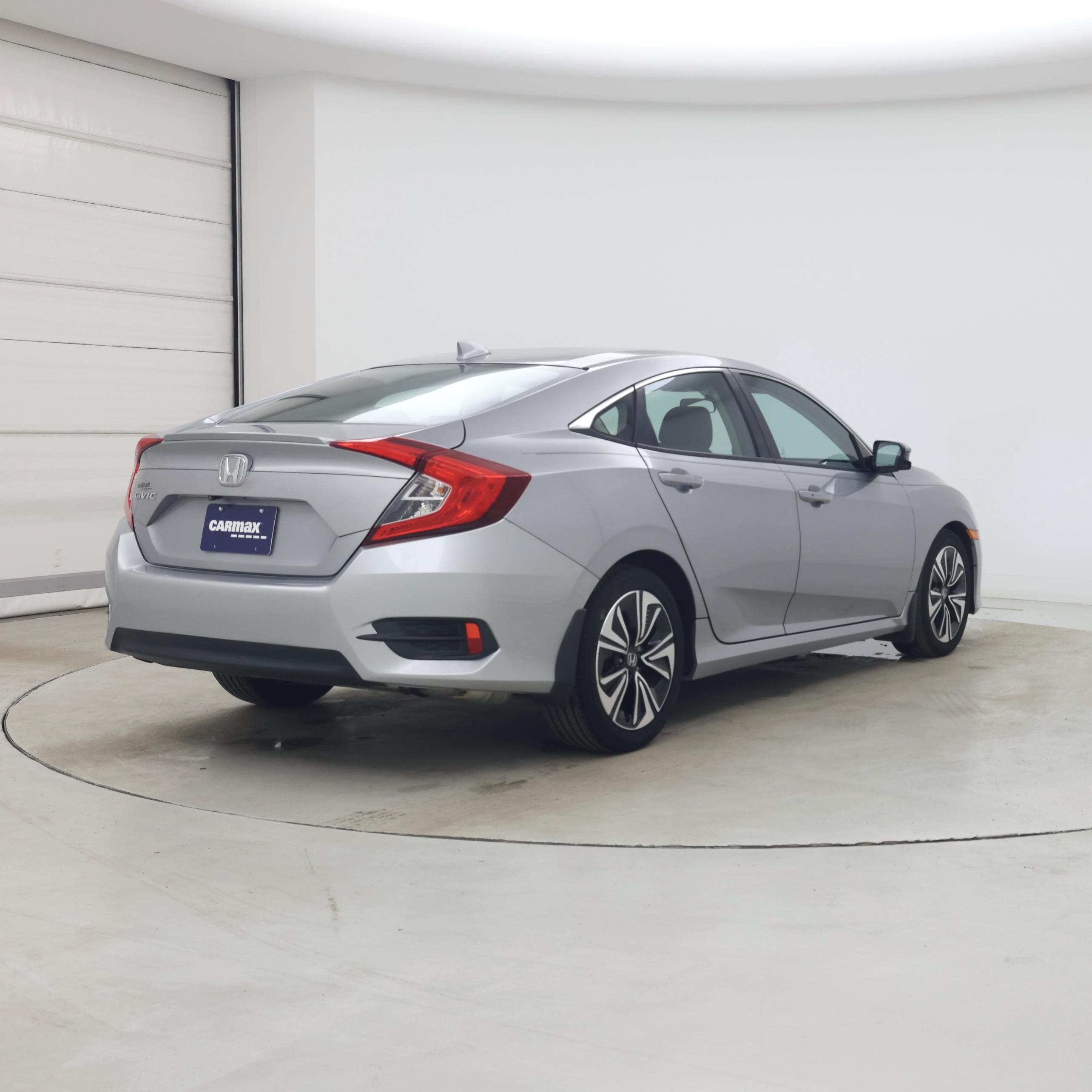 Thumbnail: 2016 Honda Civic - 8