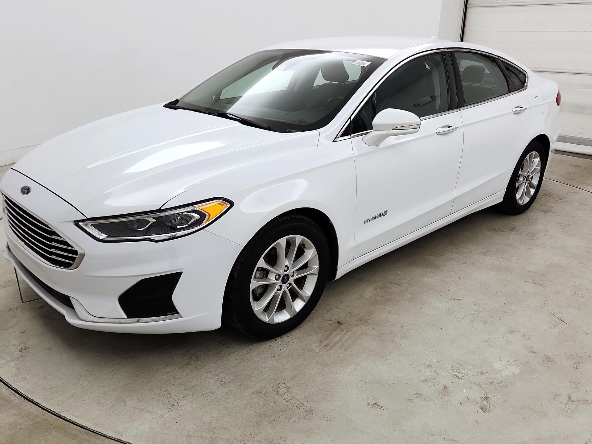 Thumbnail: 2019 Ford Fusion - 3