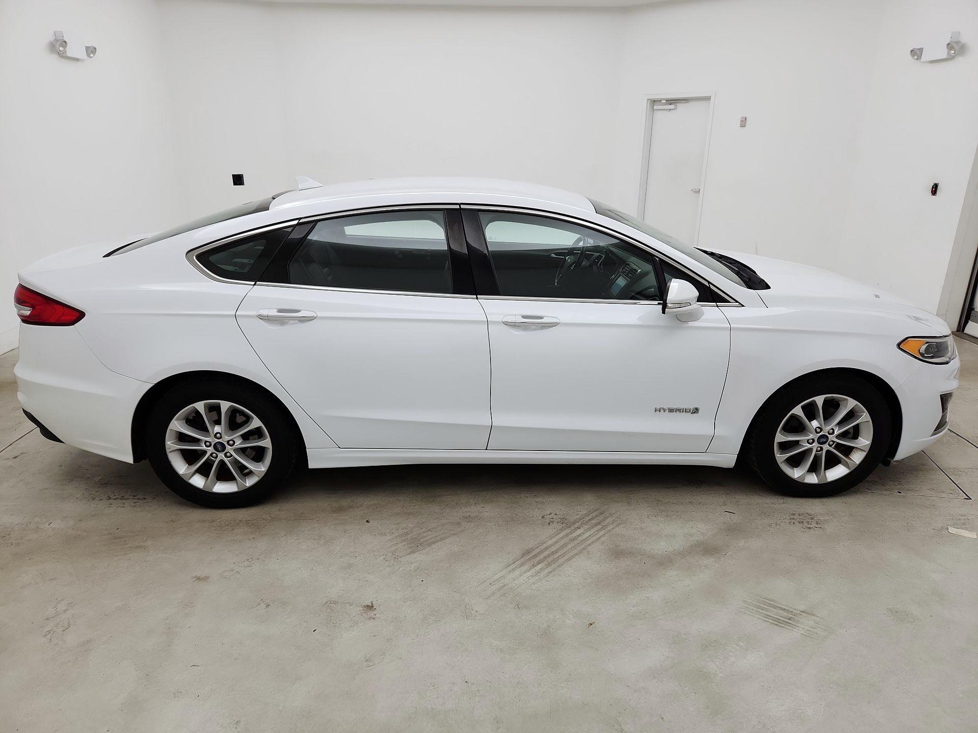 Thumbnail: 2019 Ford Fusion - 4