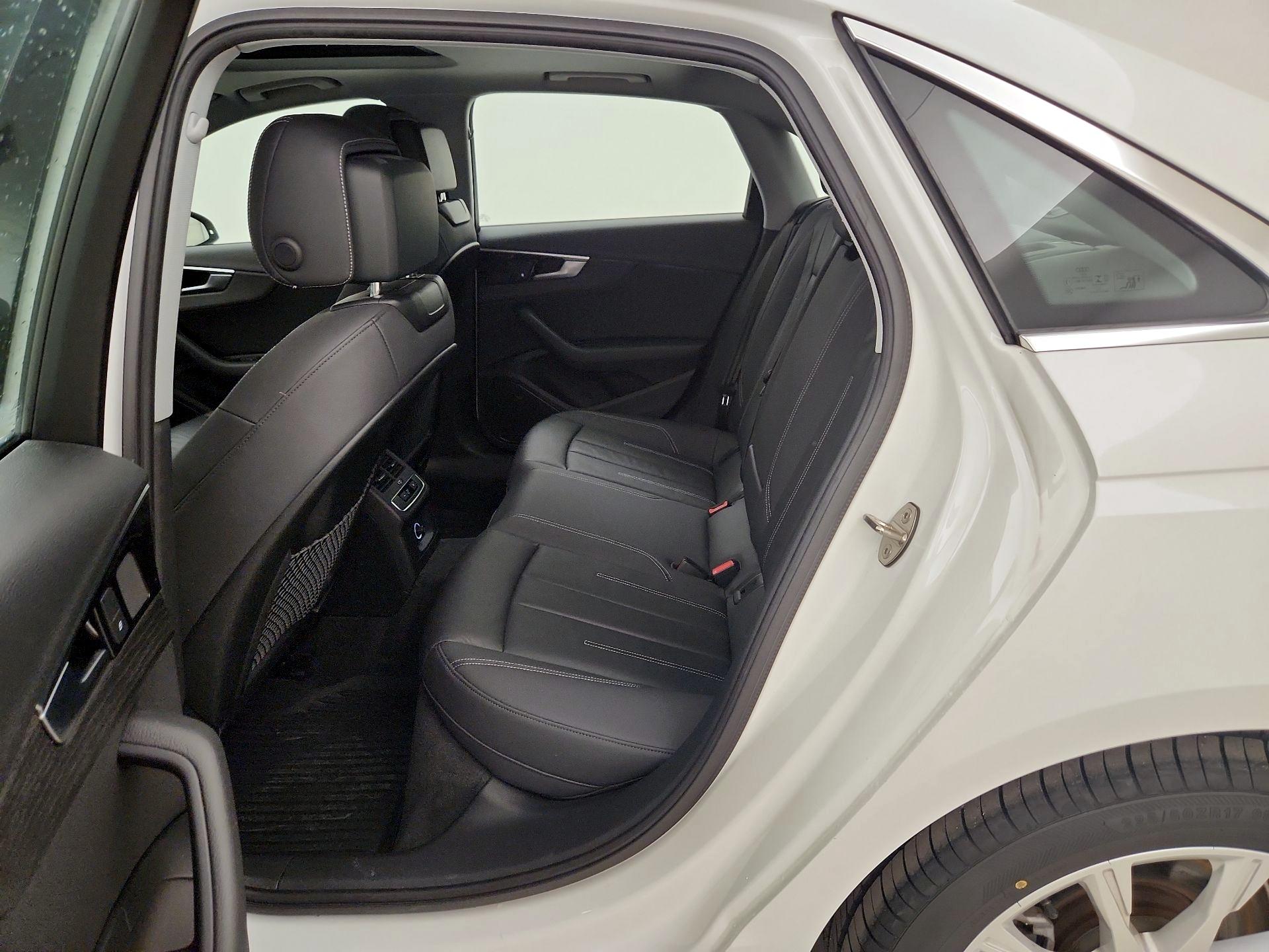 Thumbnail: 2020 Audi A4 - 18