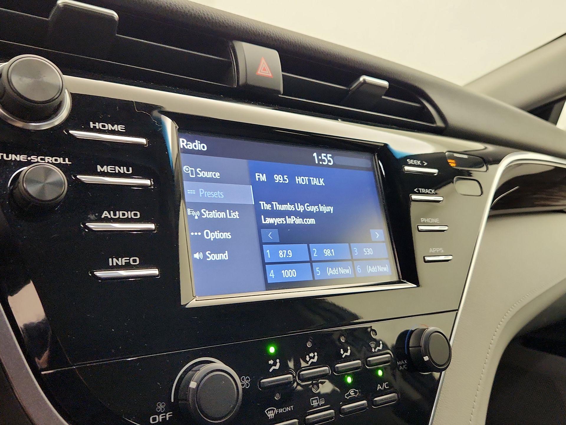 Thumbnail: 2018 Toyota Camry - 15